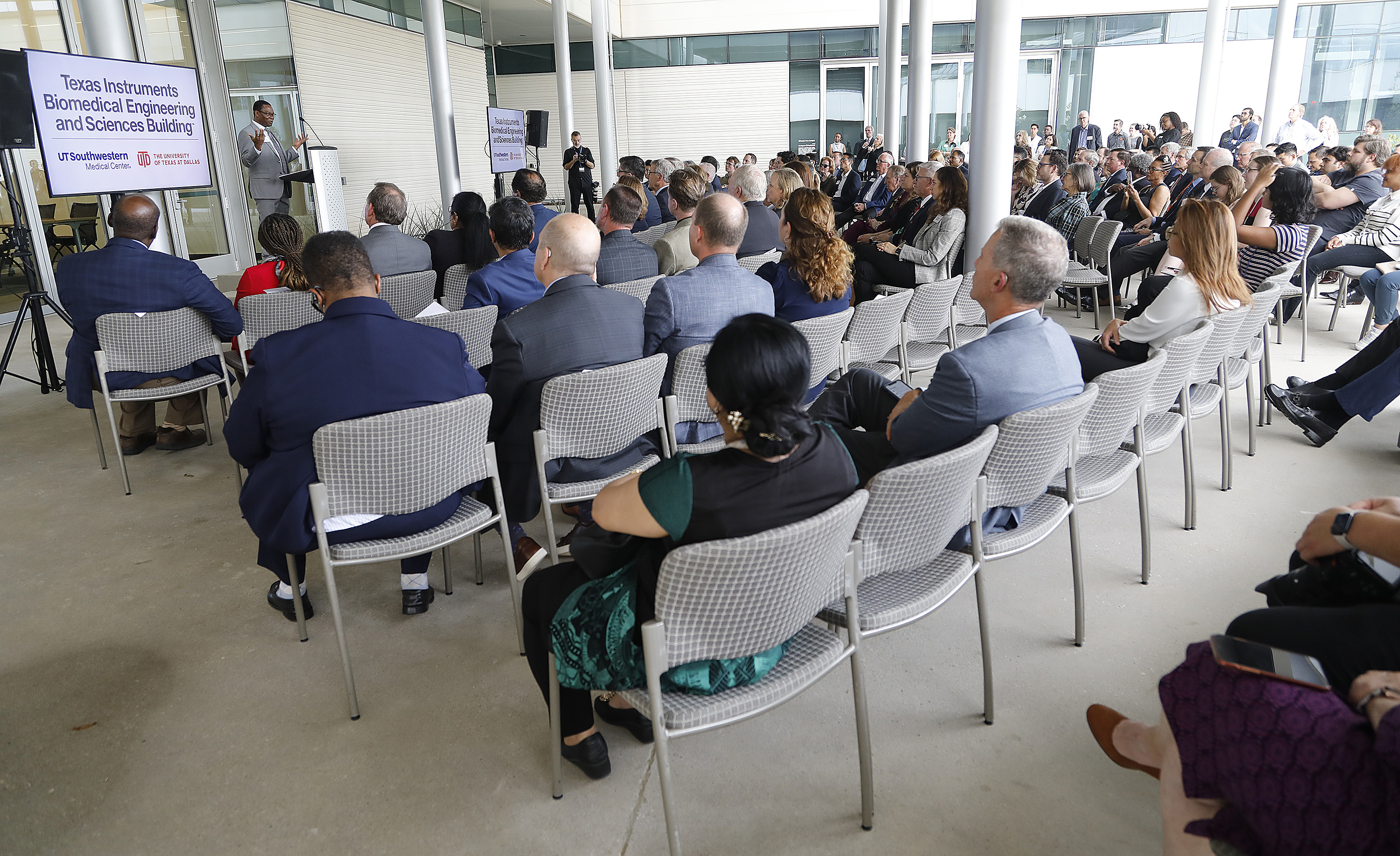 UT Southwestern, UT Dallas dedicate joint research facility for biomedical  engineering