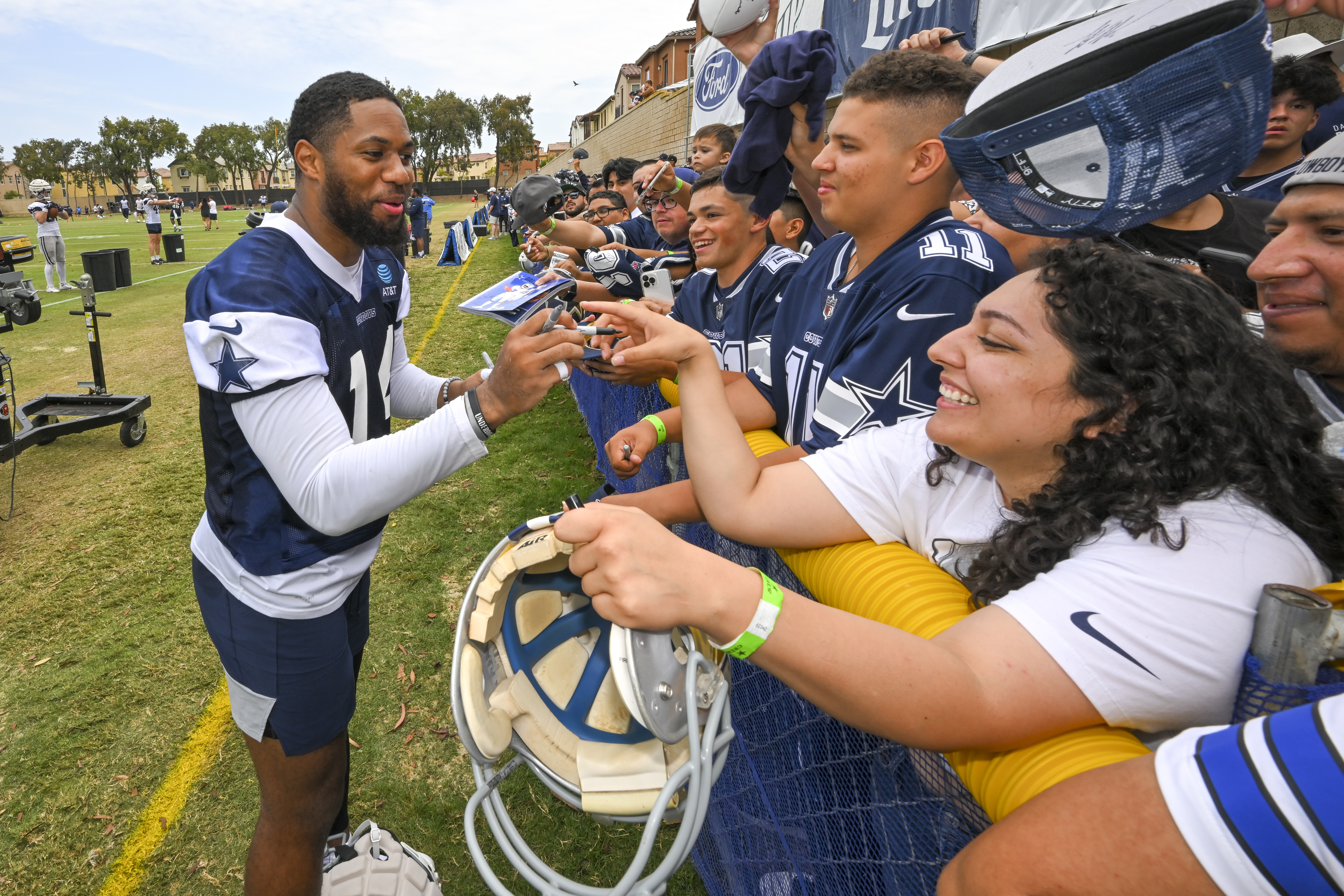 Ja'Marr Chase's first purchase with his NFL contract: A car for mom