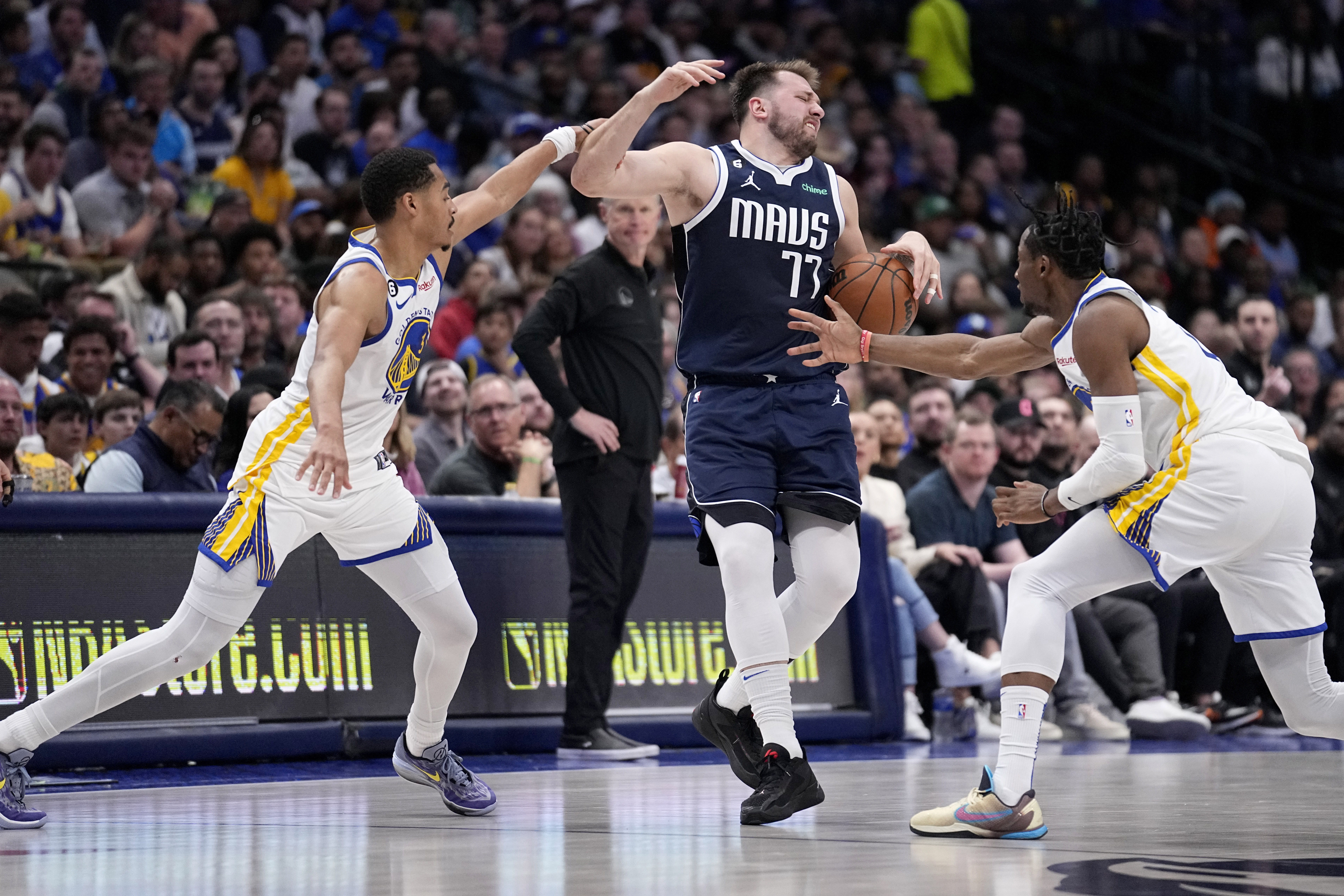 Golden State-Dallas playoff games score in weekly TV ratings