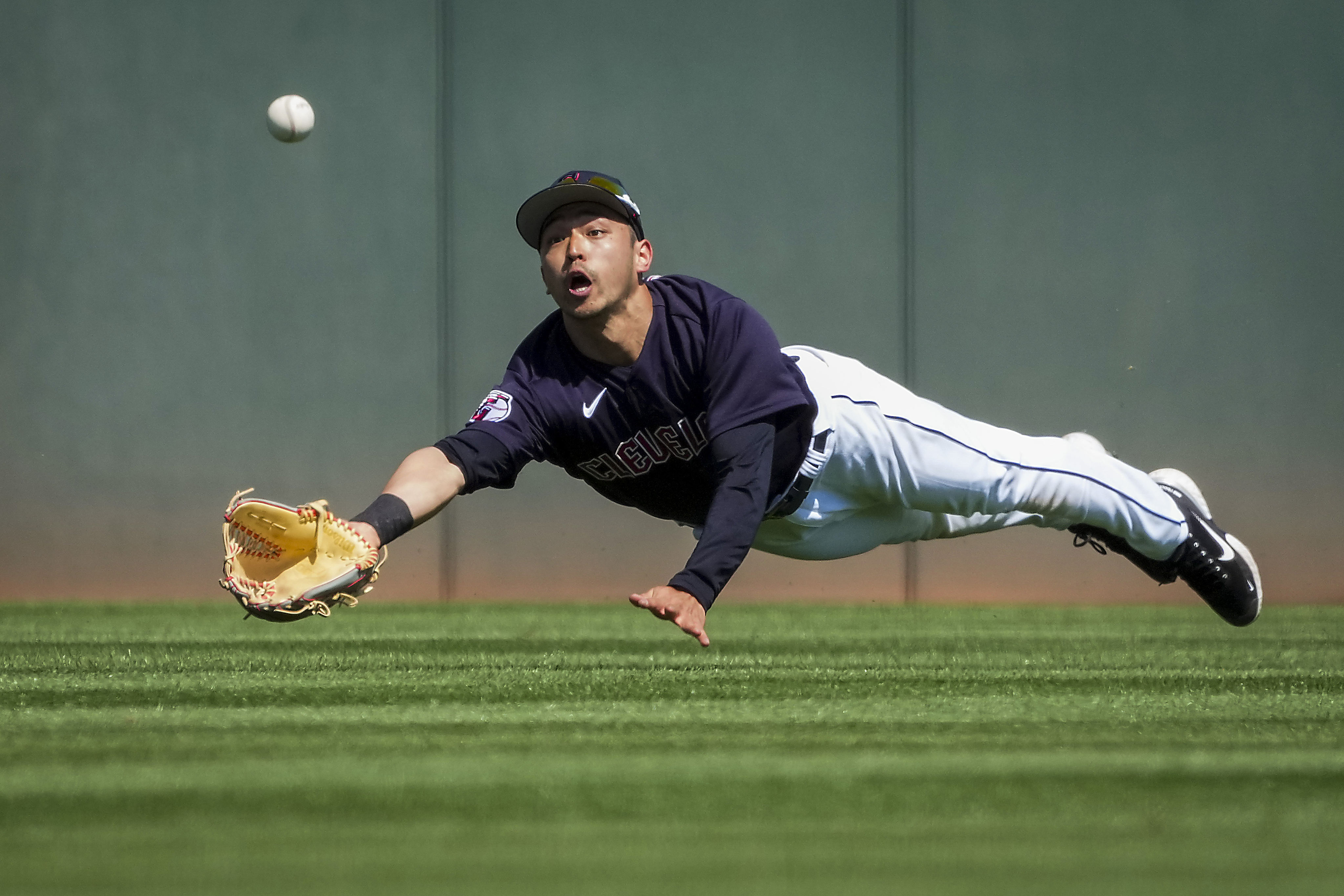 Photos: High 25s! Rangers pound out hits, and runs, in the dozens