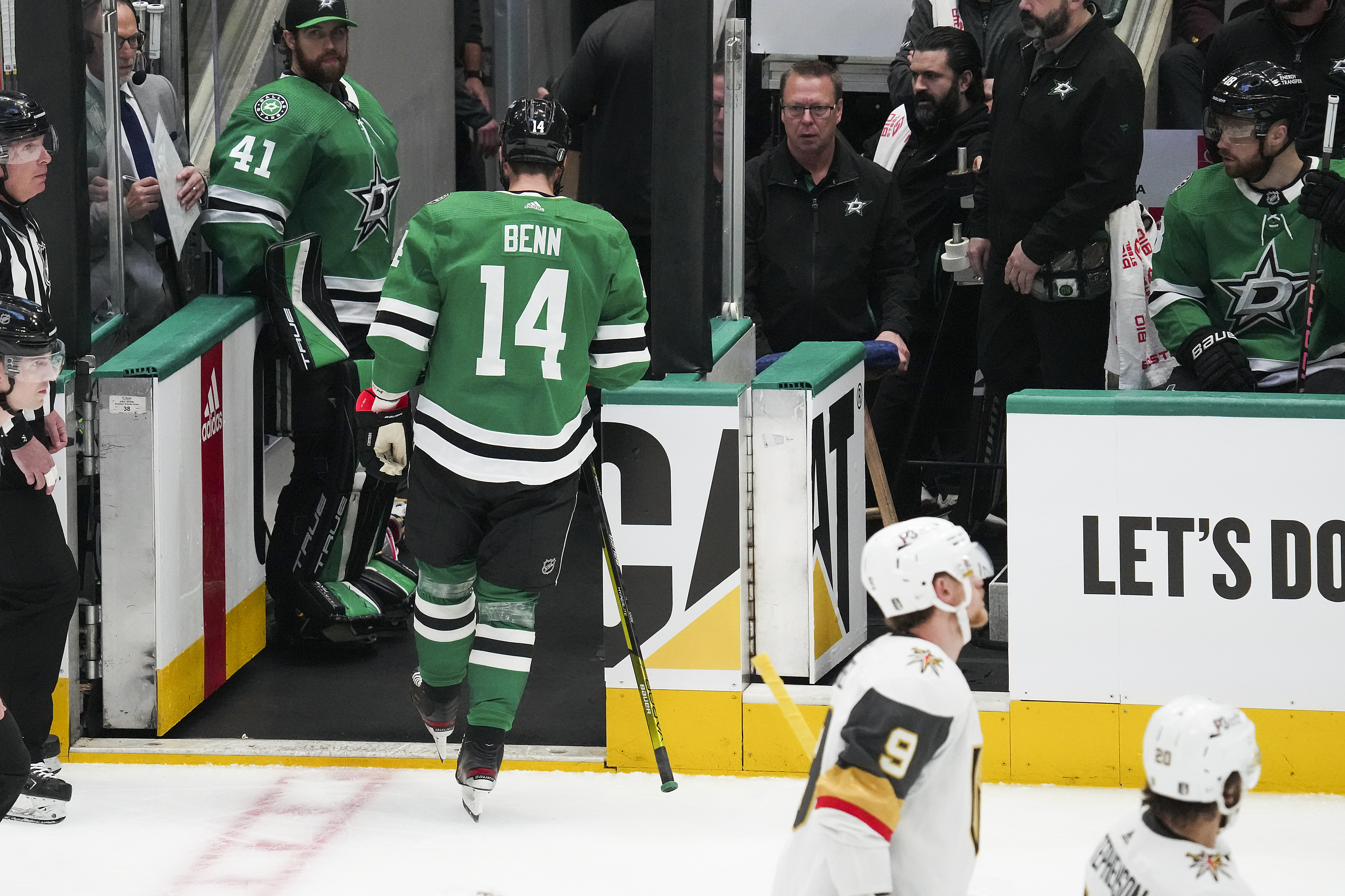 dallasstars Jamie Benn was given a game misconduct for this hit on