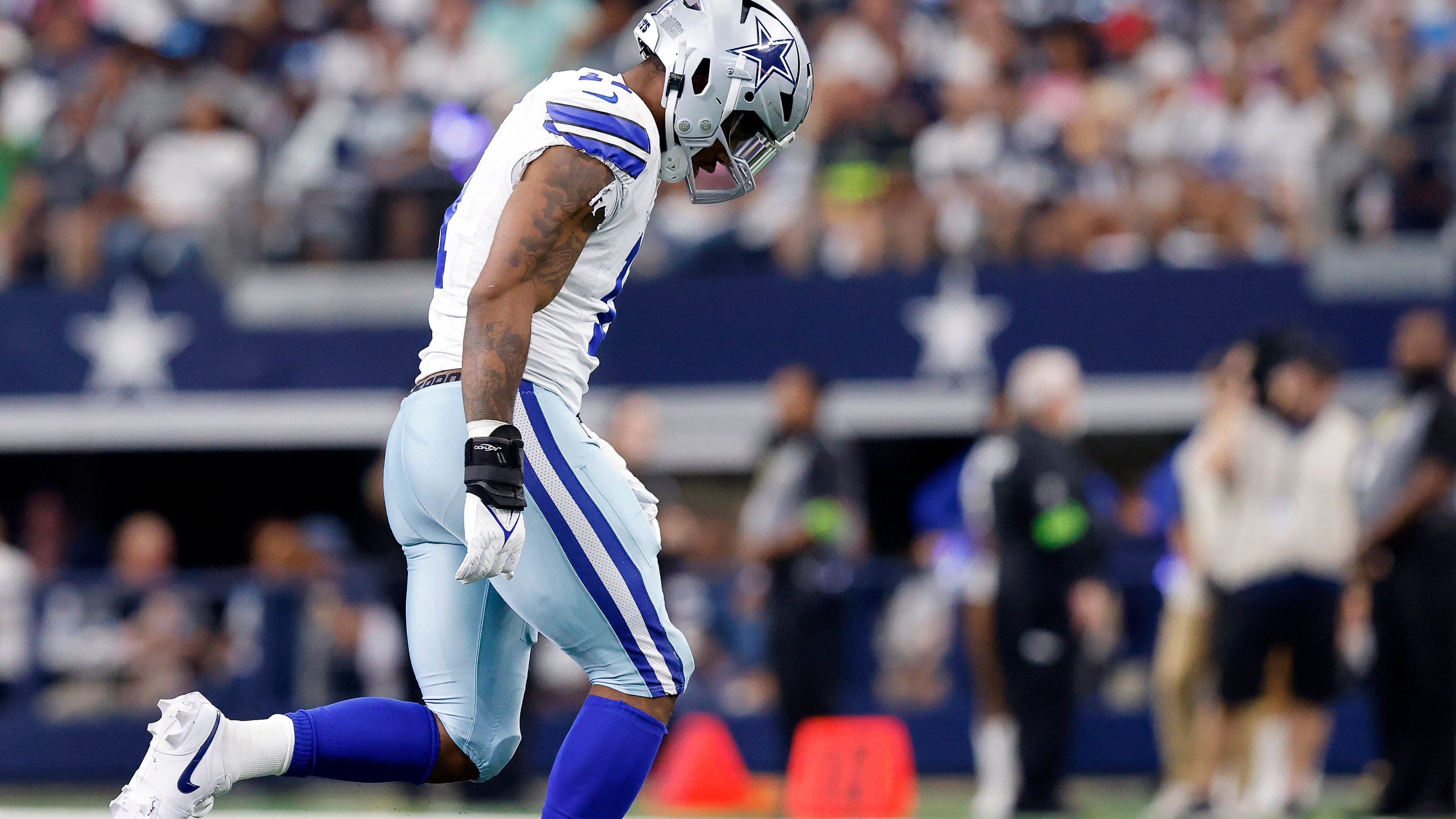 WATCH: Micah Parsons Head-On Collision vs. San Francisco 49ers; Is