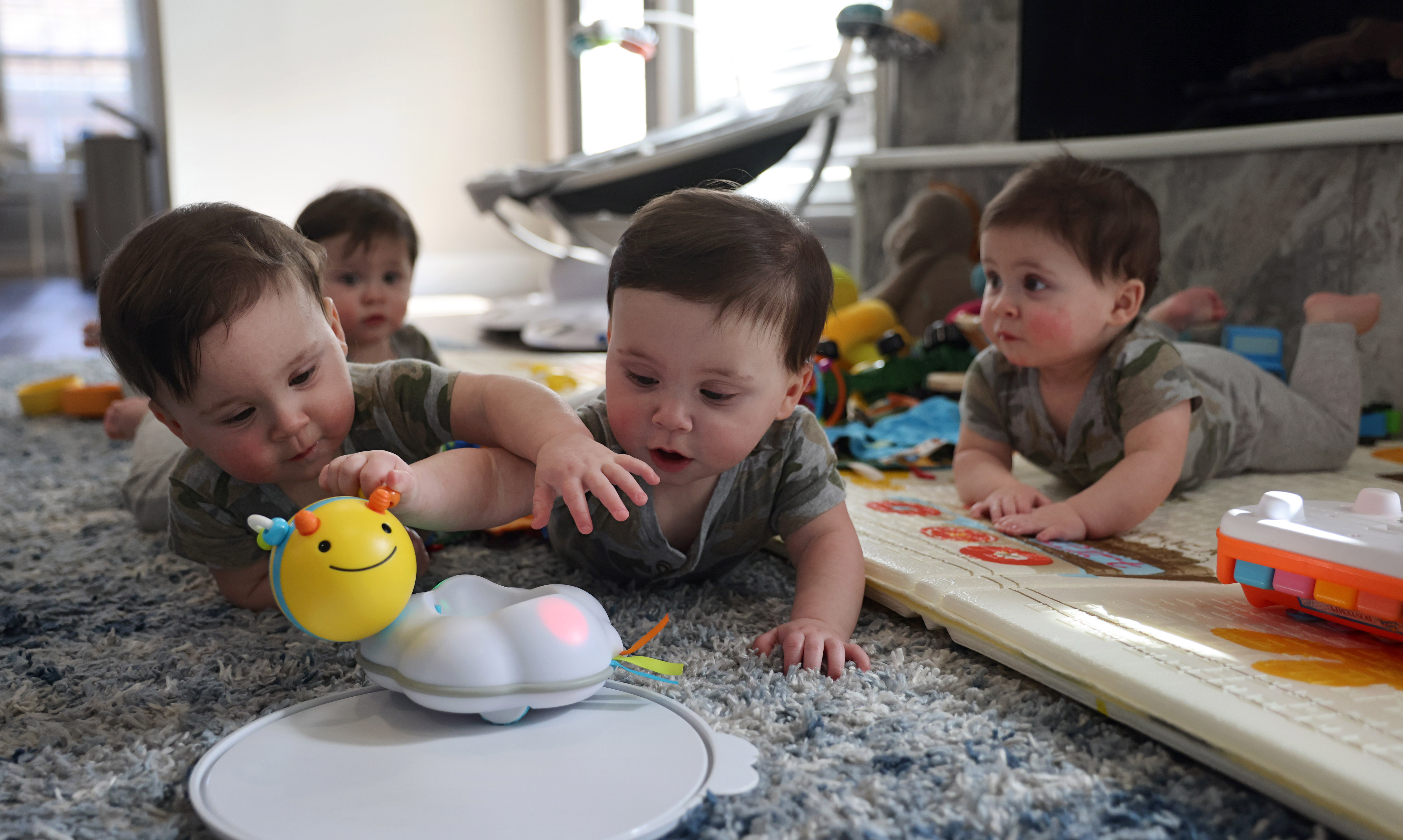 Miss. Couple Share First Photos of 2-Month-Old Quintuplets for Easter