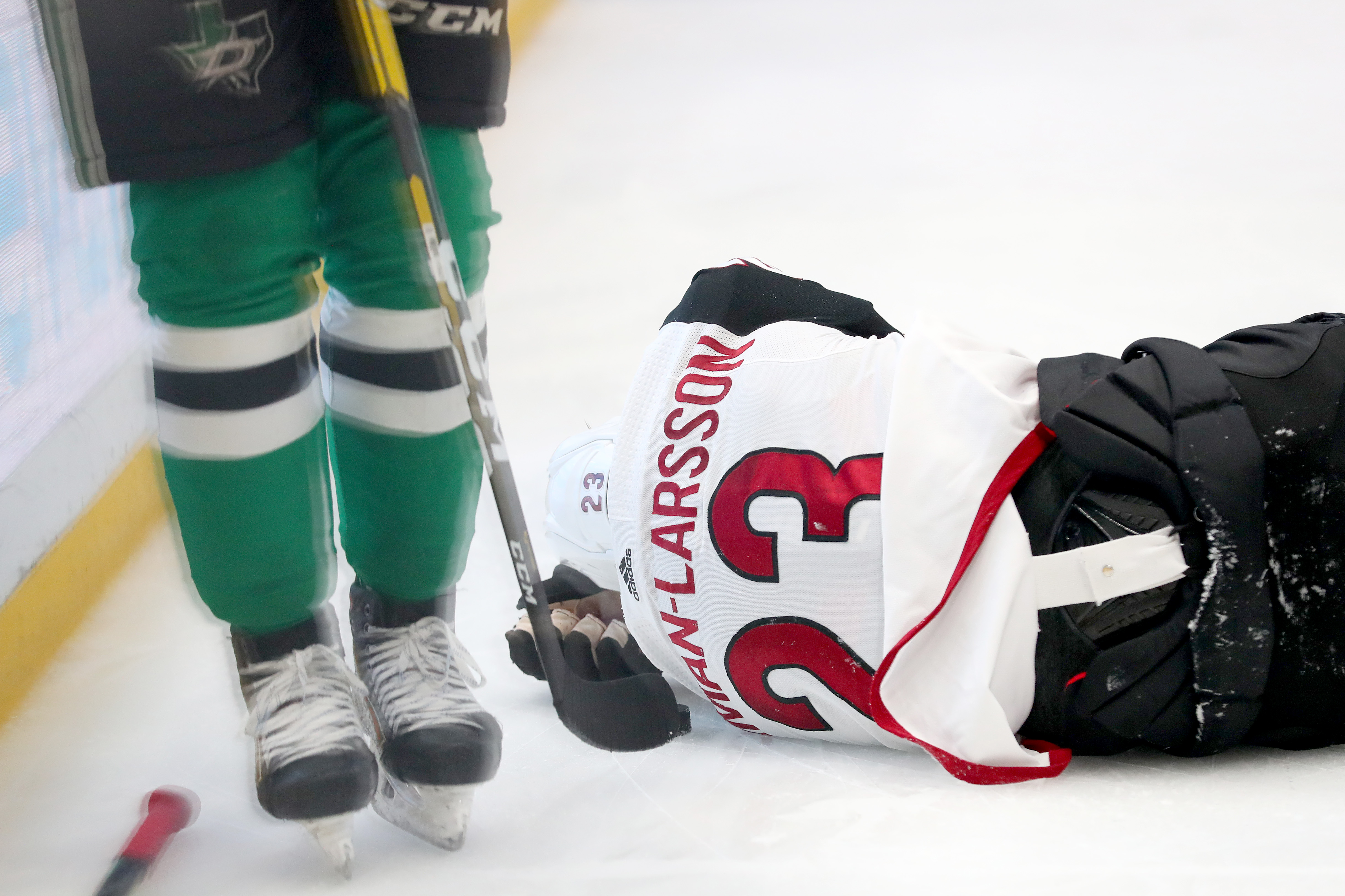 6,275 Oliver Ekman Larsson Photos & High Res Pictures - Getty Images