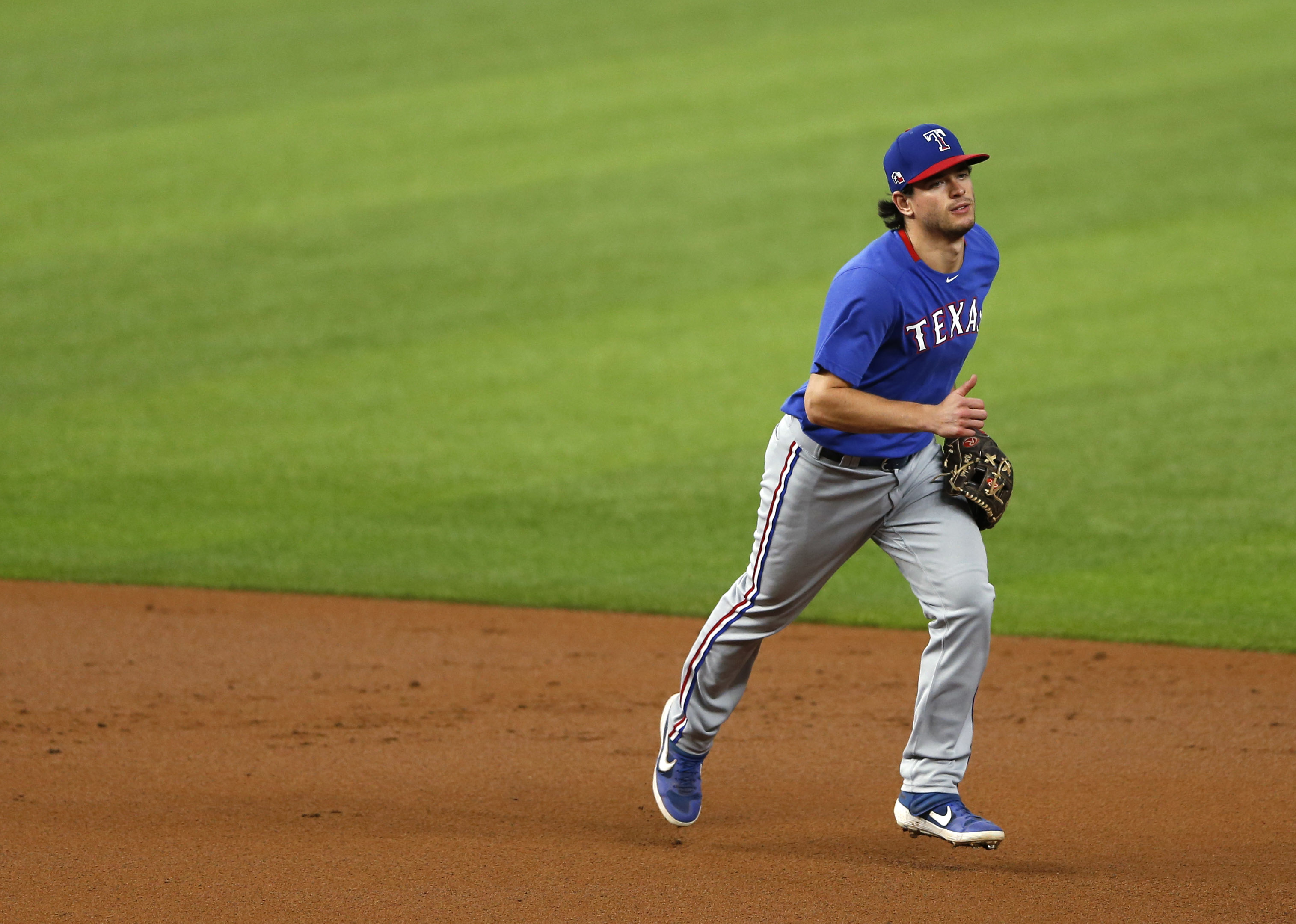 Joey Gallo, Ronald Guzman still in Rangers' COVID-19 testing process