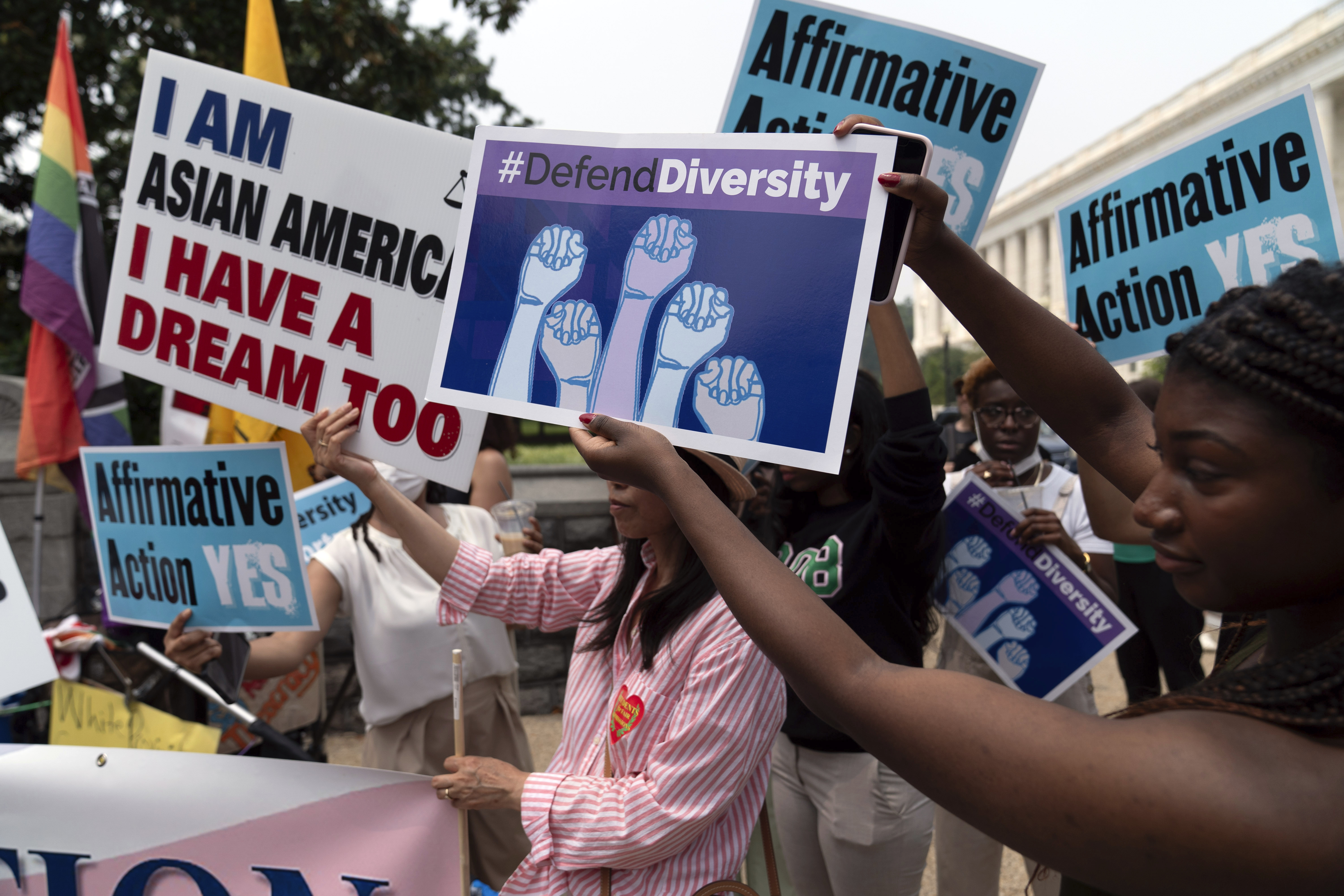 NFL looks to give a boost to Black- and minority-owned banks