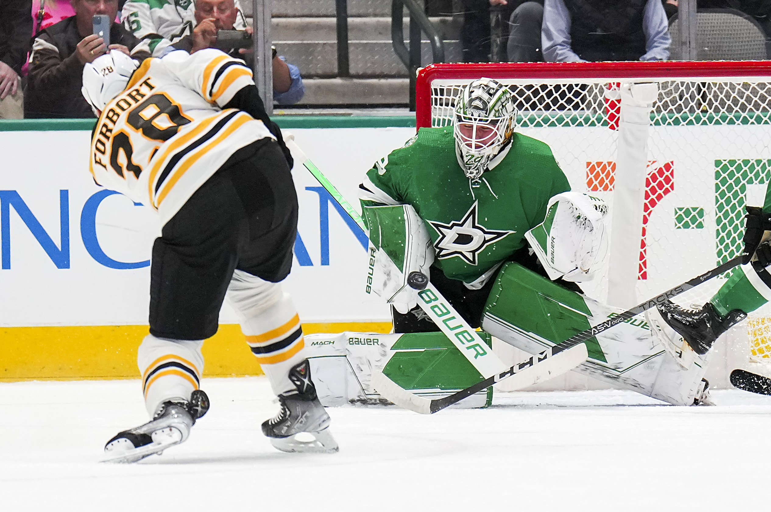 NHL Awards: Bruins' Linus Ullmark wins Vezina Trophy as league's top  goaltender 