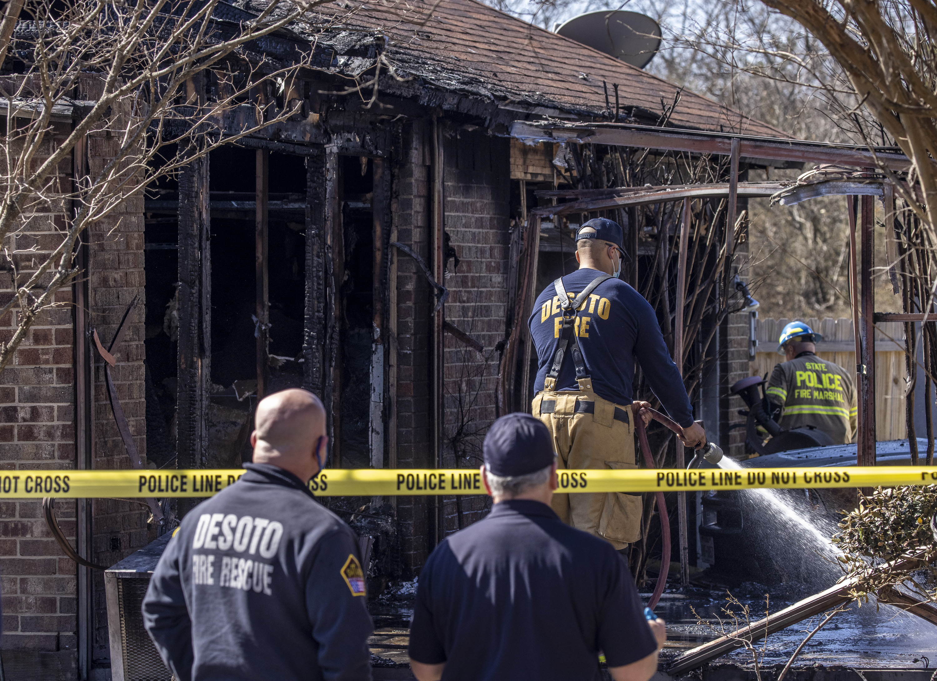2 young children dead in DeSoto house fire, officials