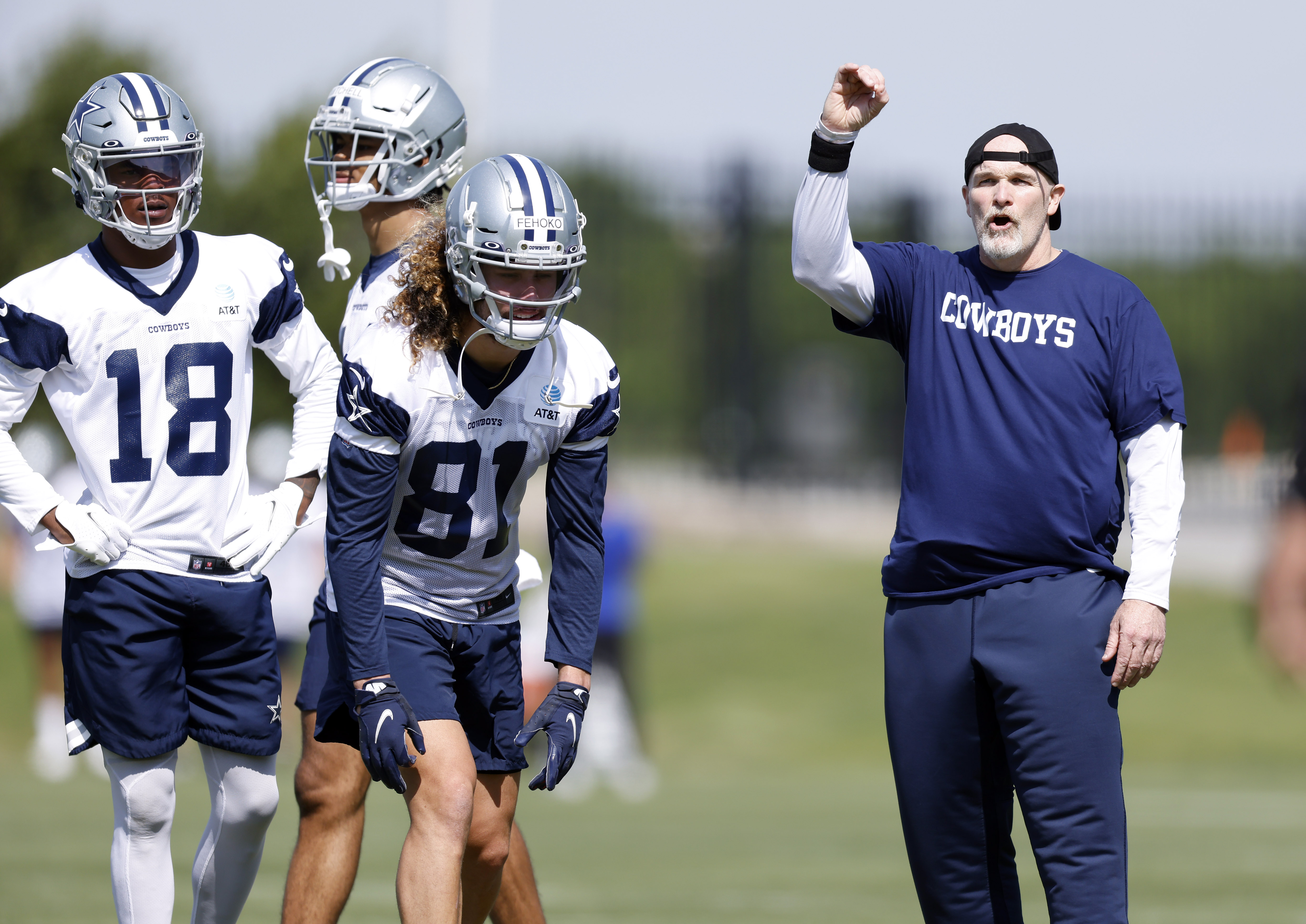 Cowboys 1st-round pick Vander Esch misses OTA with sprained ankle