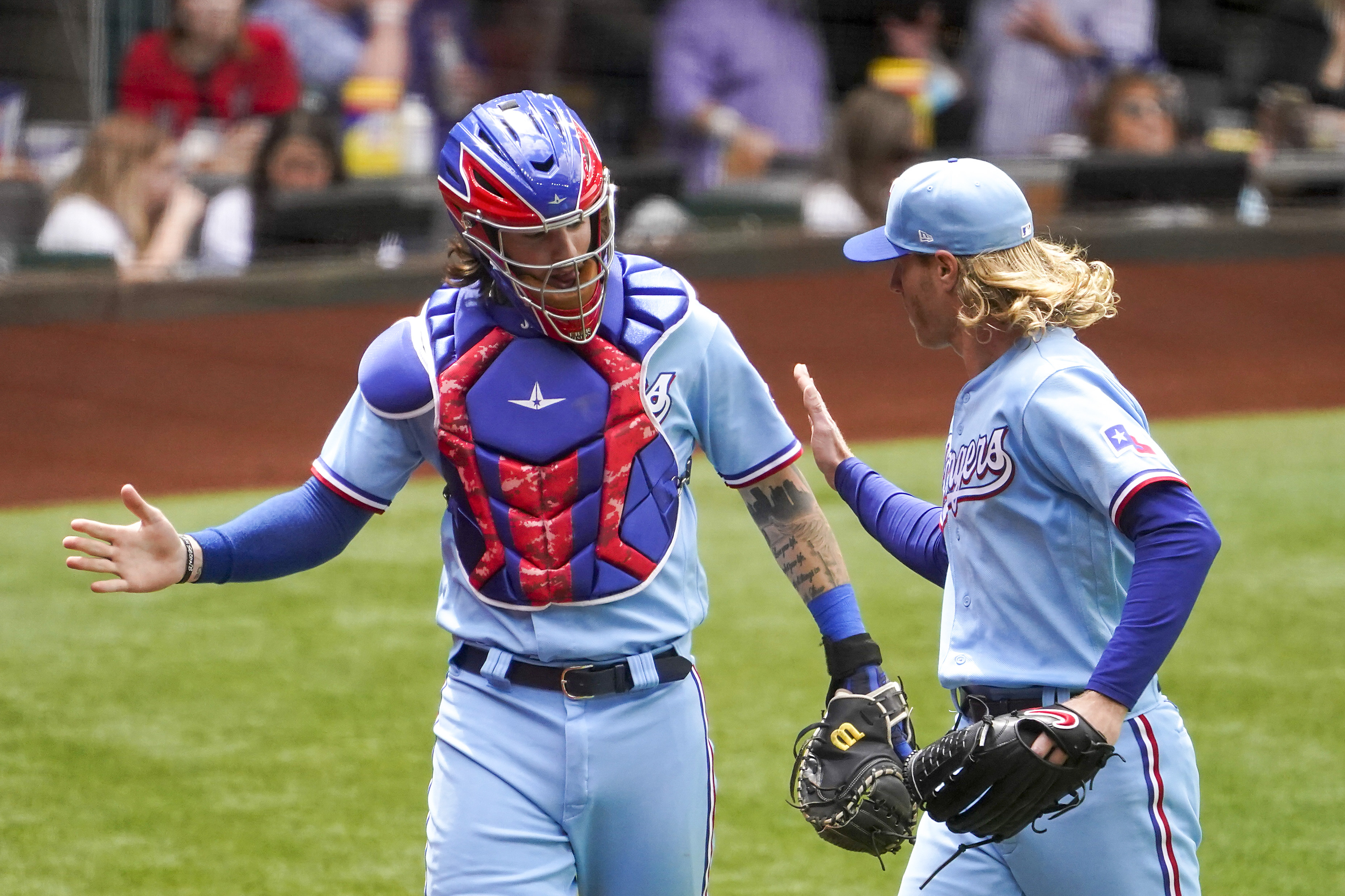 Texas Rangers see split reaction to 'weird mishmash' of a City Connect  uniform