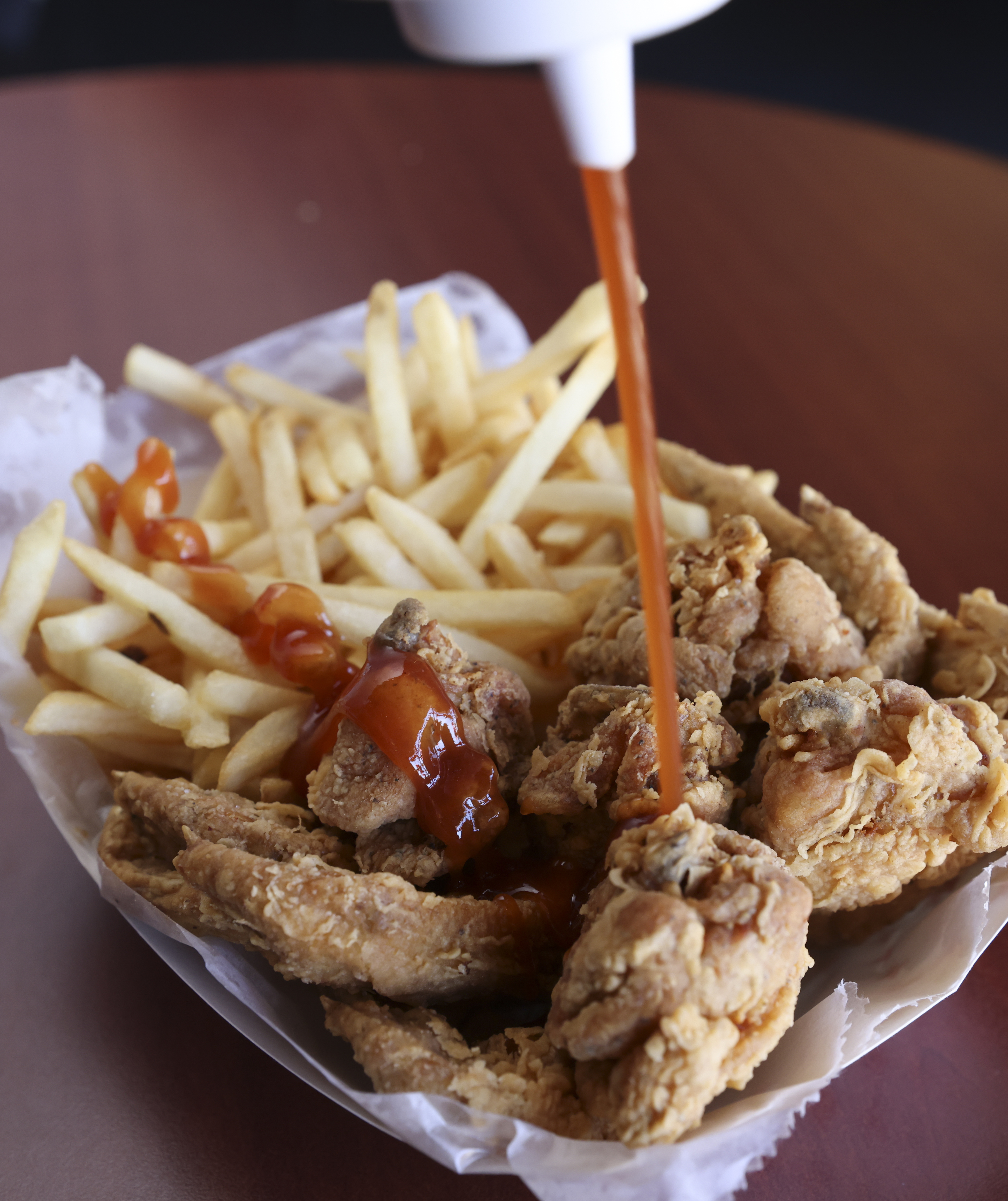 Chicago style fried chicken with Chicago mild sauce. : r/food
