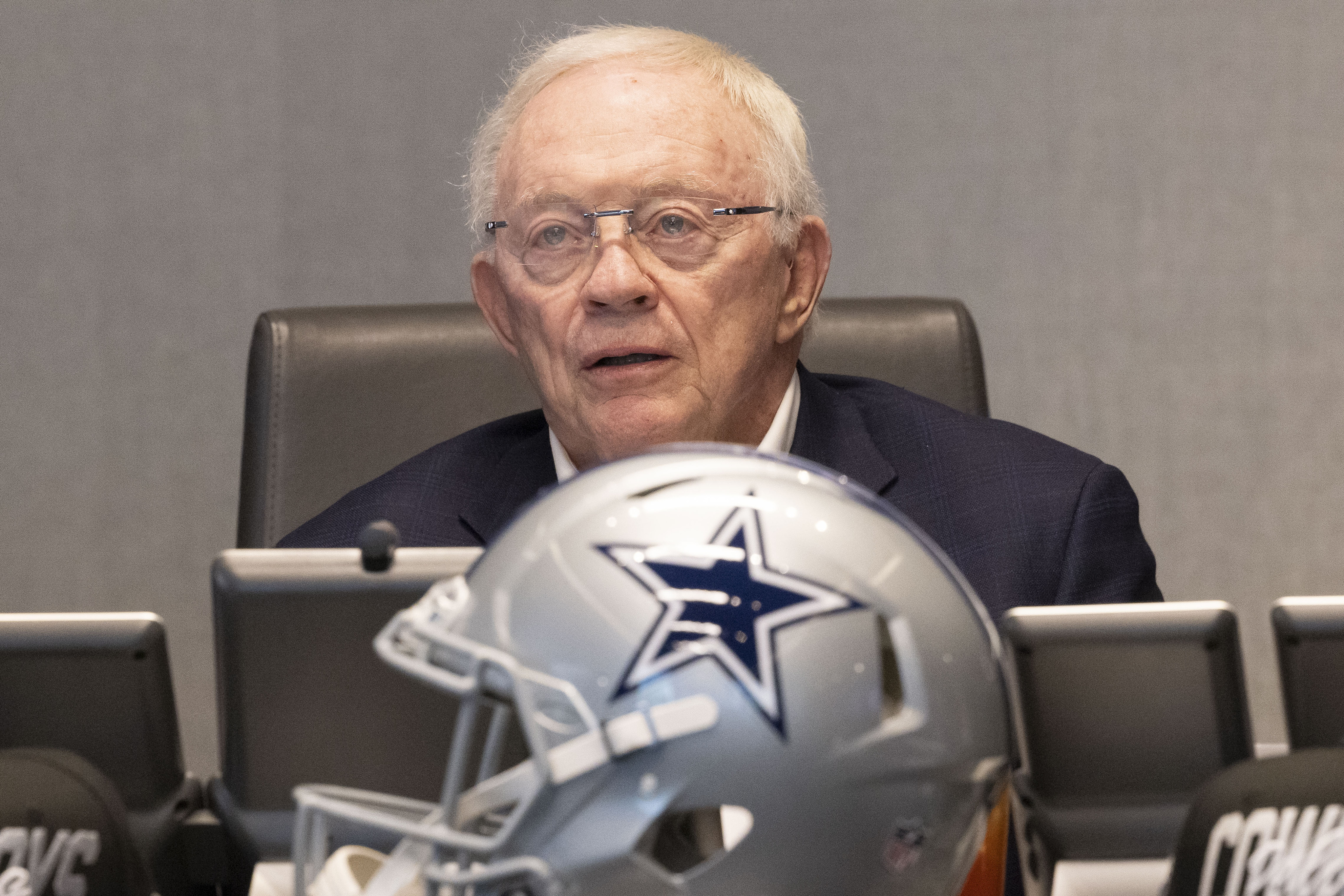 Jerry Jones mum on Cowboys wearing throwback white helmets in 2022