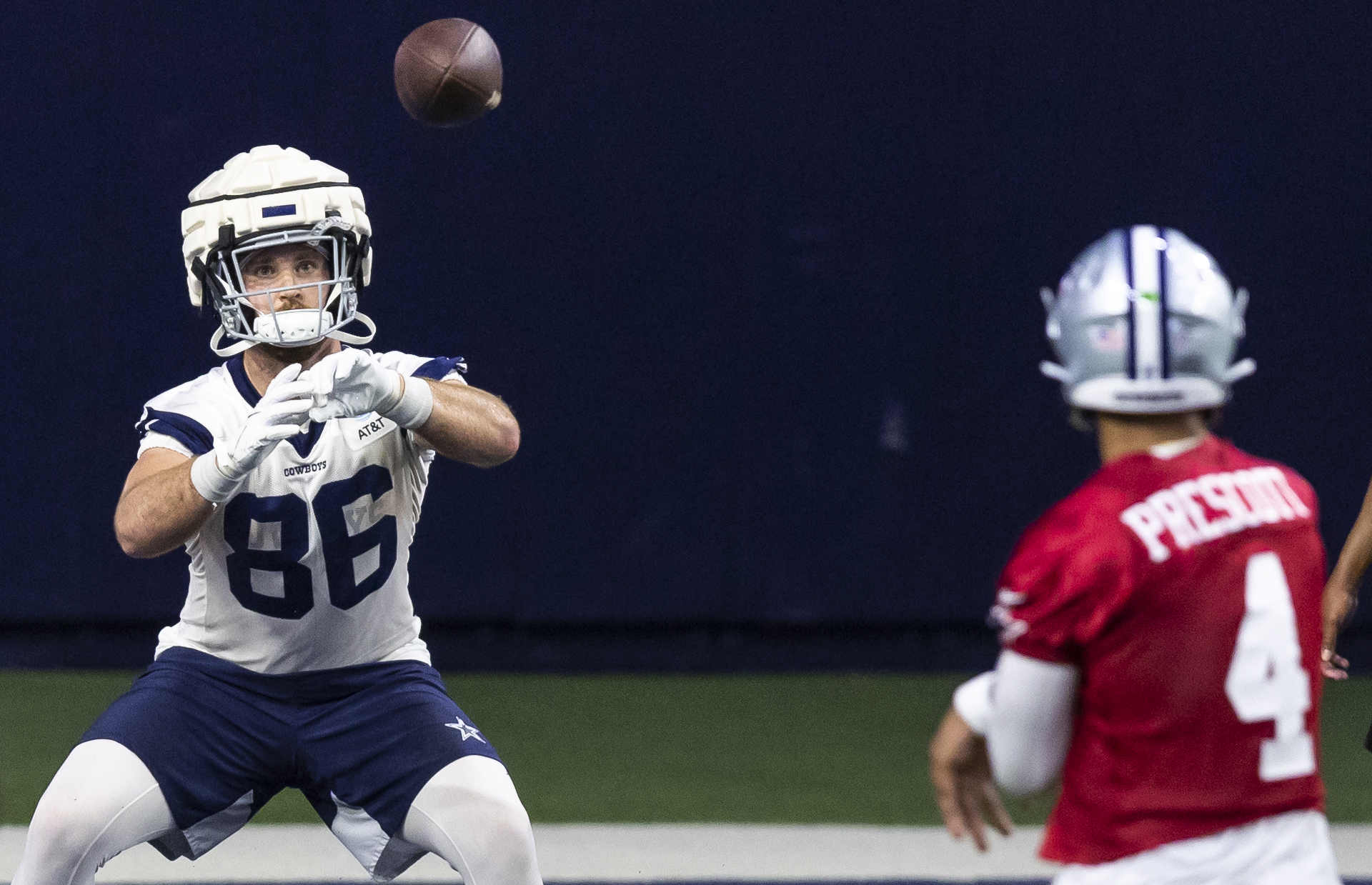 Cowboys TE Dalton Schultz reports to mandatory minicamp as contract talks  continue