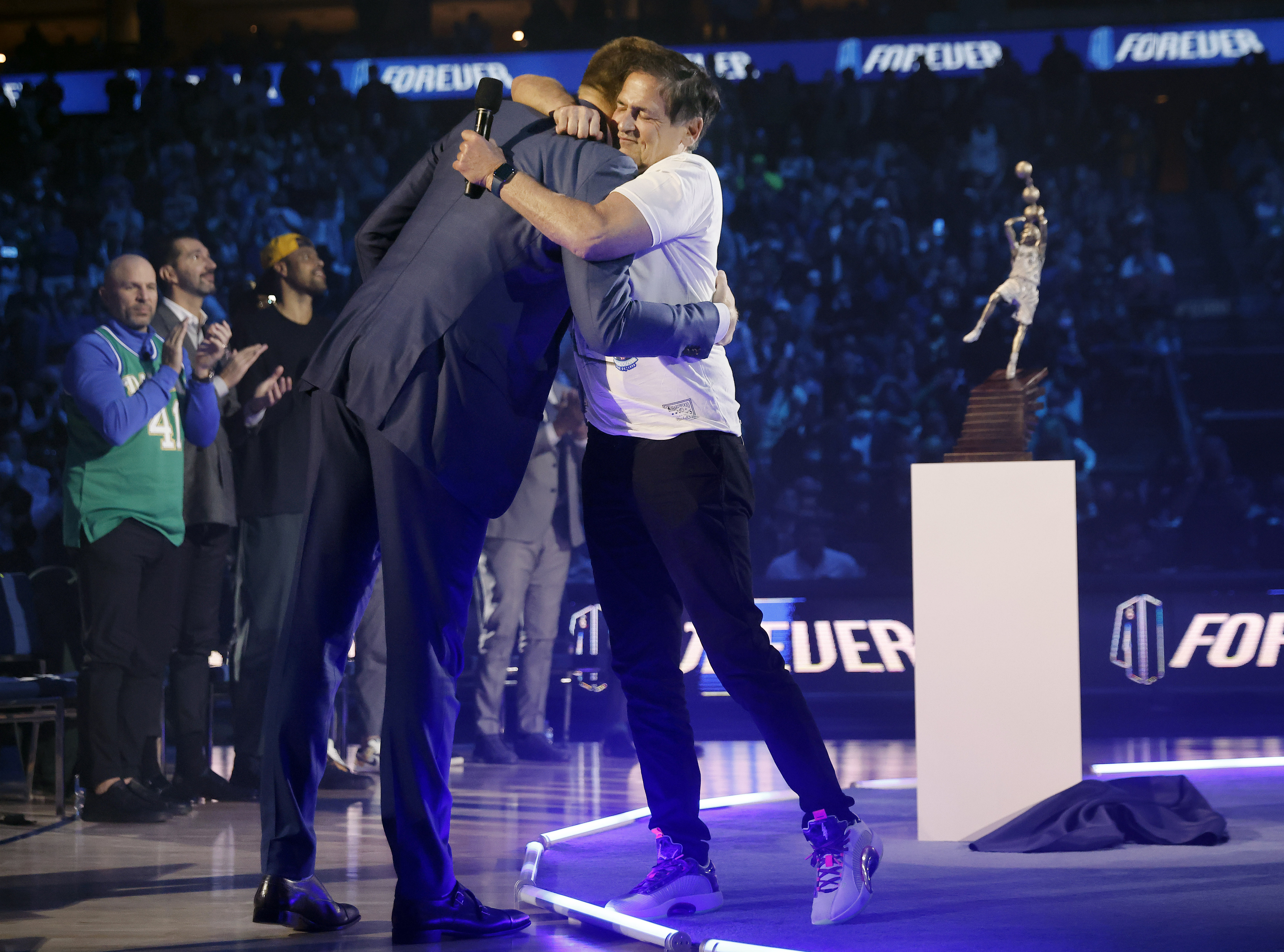 Highlights: Mavericks legend Dirk Nowitzki honoured with jersey retirement  ceremony in Dallas