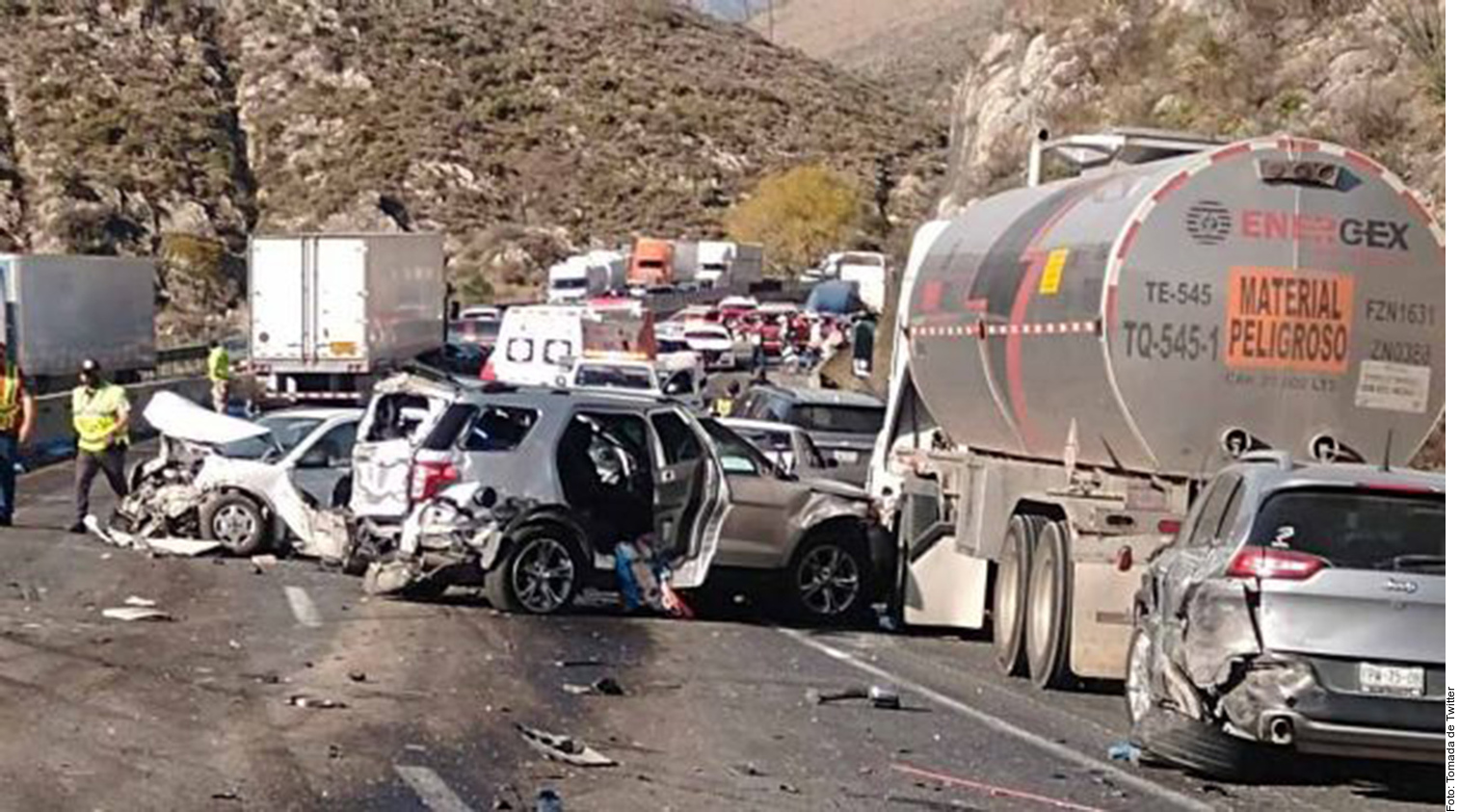 Al menos 5 muertos cerca de Saltillo en choque múltiple sobre la carretera  57