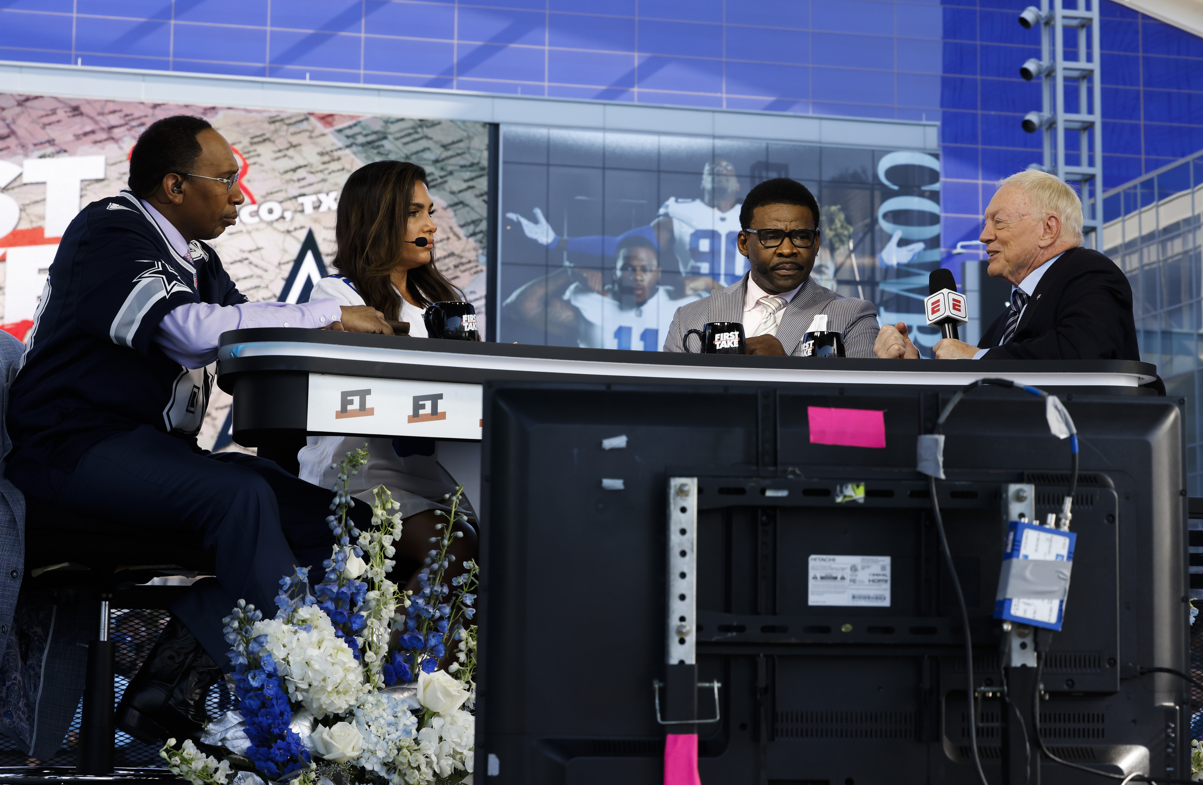 WATCH: Stephen A. Smith Calls Out Michael Irvin, Dallas Cowboys