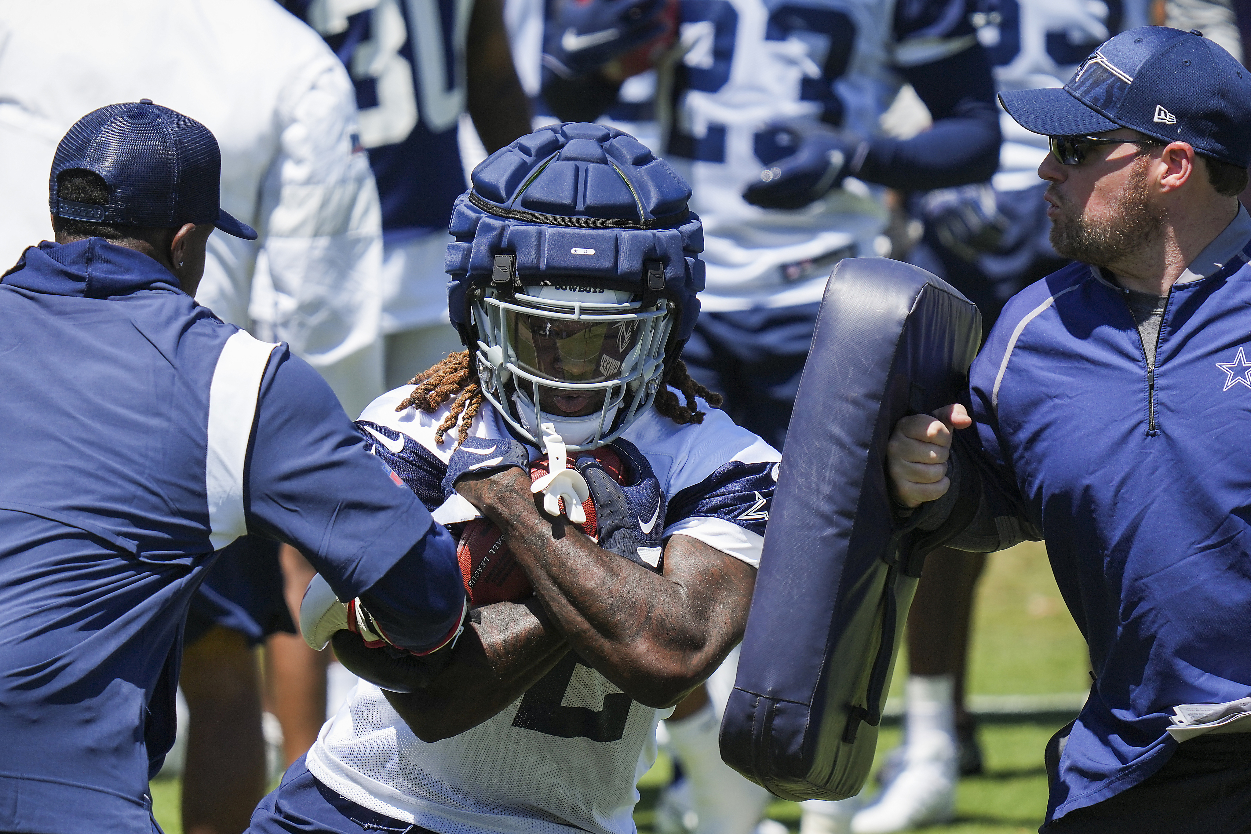 Dallas Cowboys release RB Ronald Jones after 2-game suspension ends