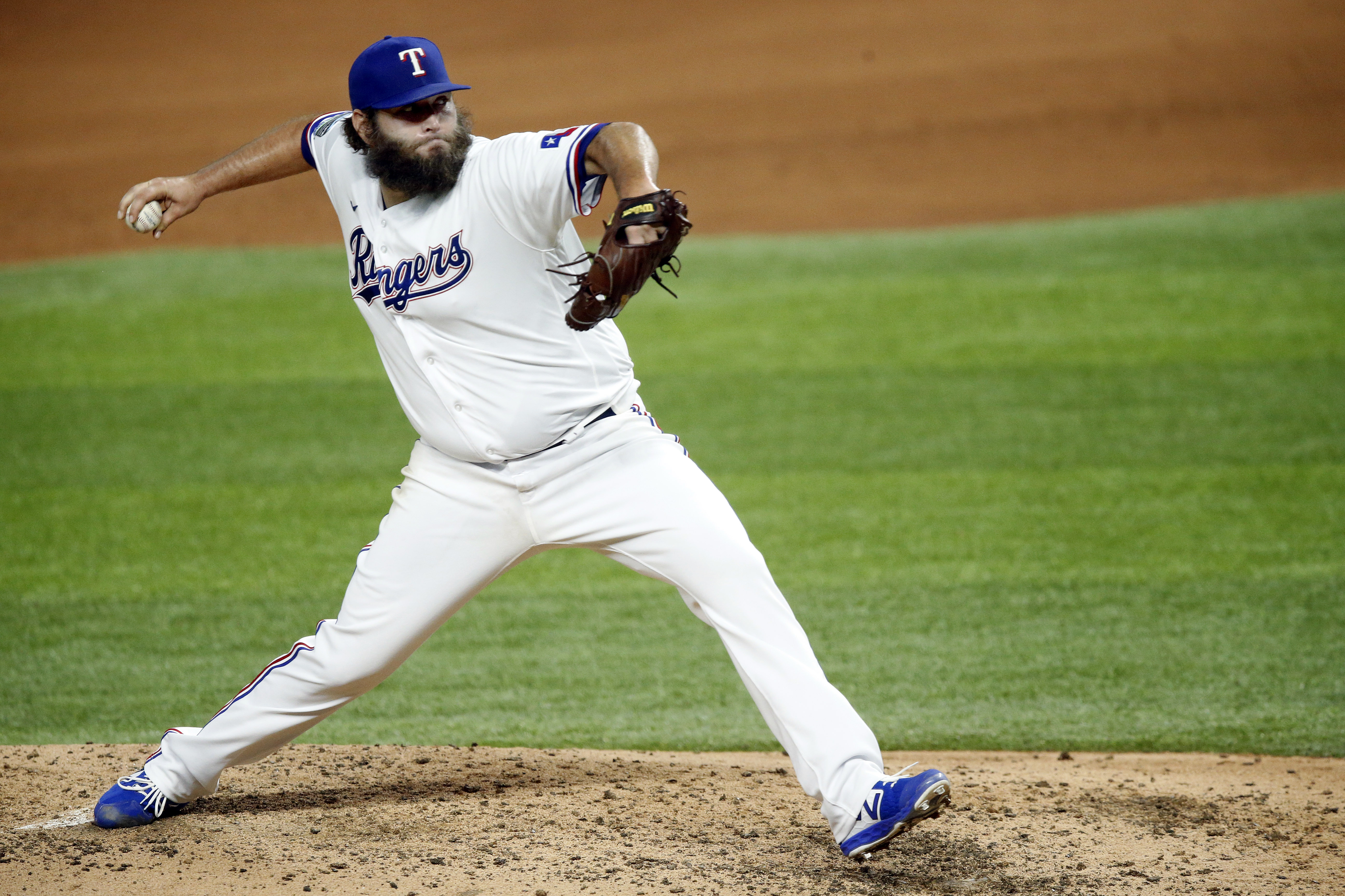 Lance Lynn, Rangers reach deal on 3-year contract