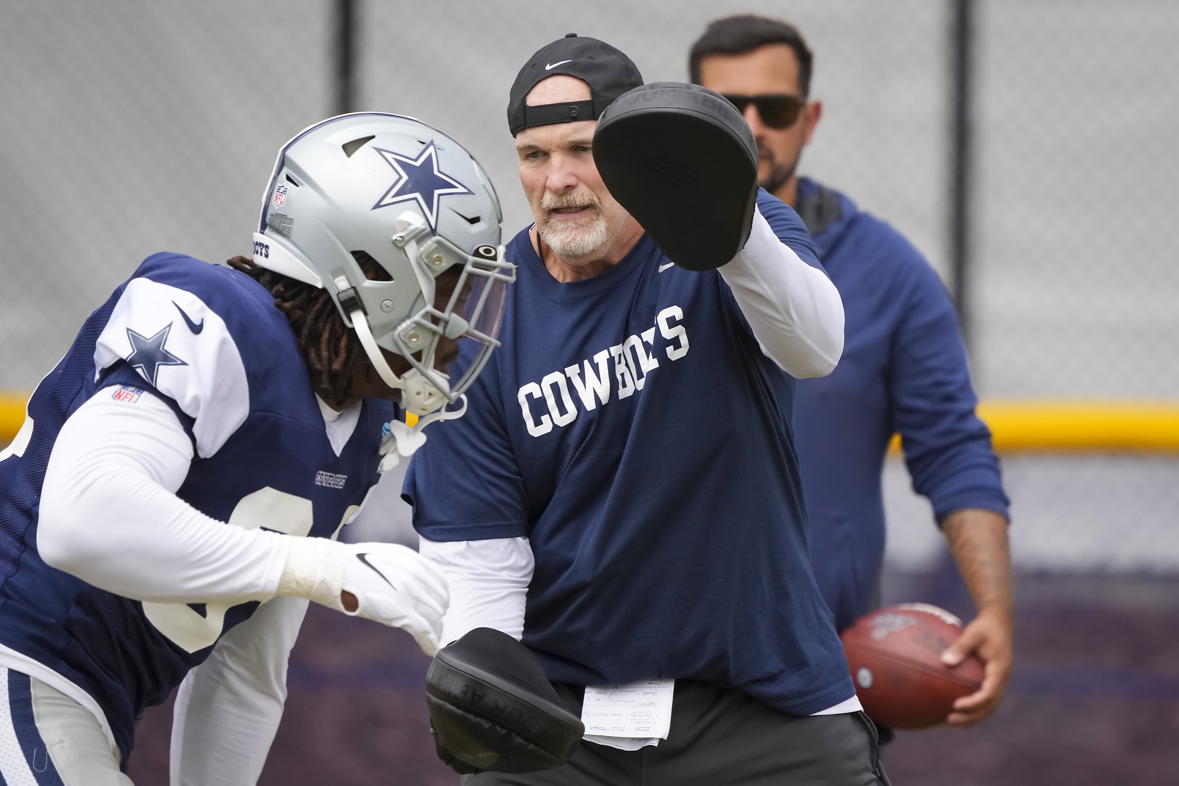 Strength in numbers: Dan Quinn says 'a lot of trust' goes into Cowboys'  defensive success