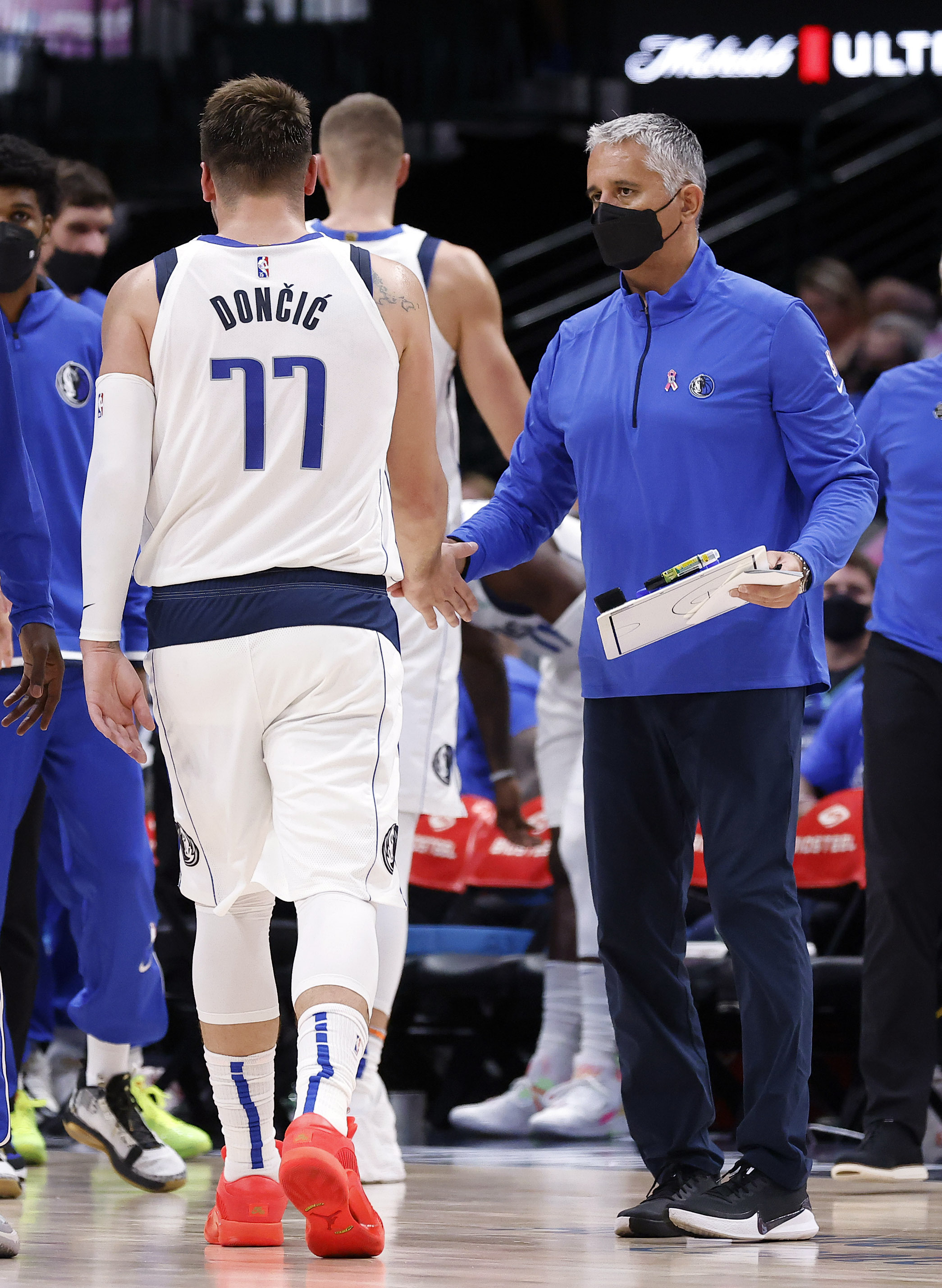 Luka Doncic Surprises Jason Kidd With Jordan Brand Shoes - Sports  Illustrated FanNation Kicks News, Analysis and More