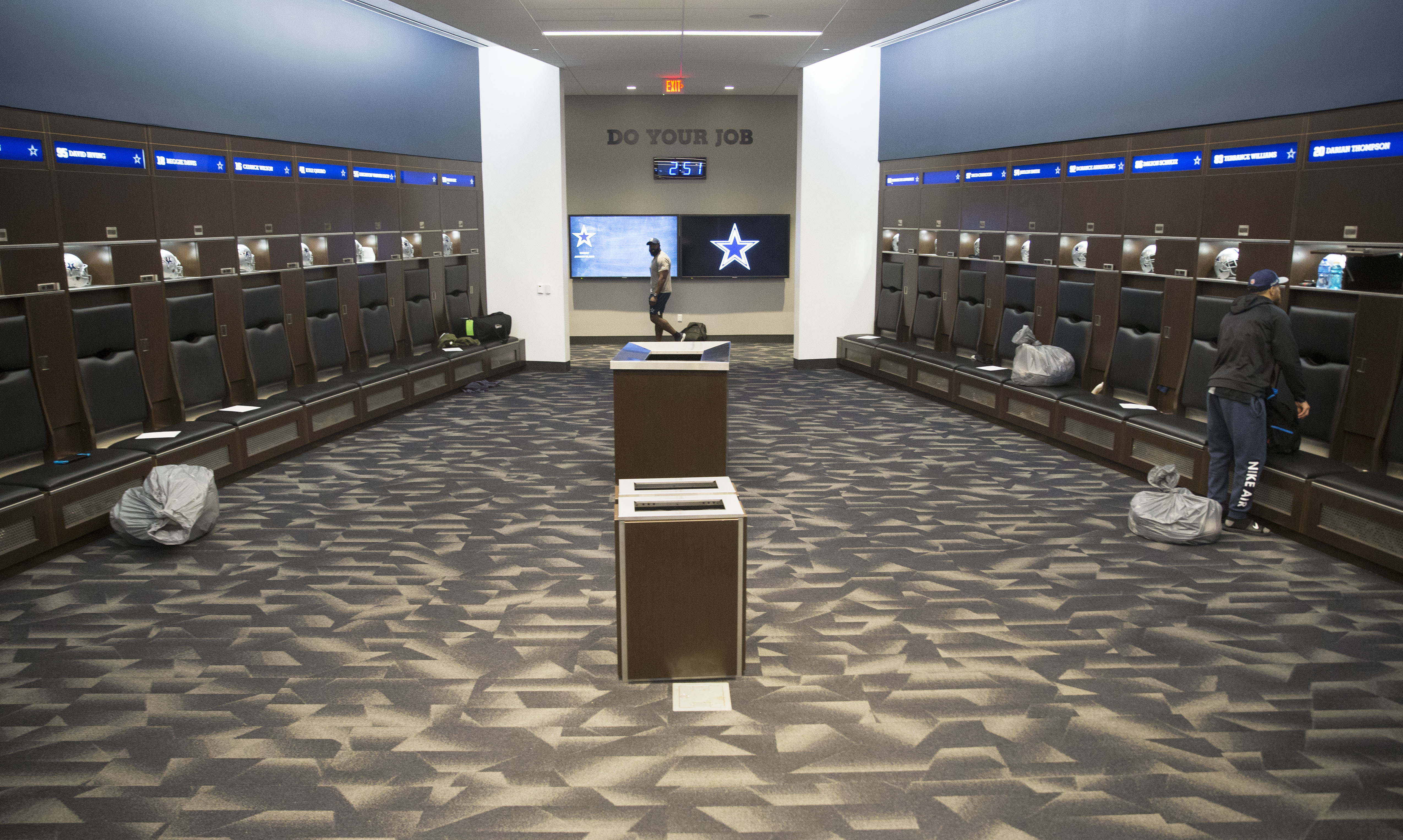 Keeping lockers at least 6 feet apart will be a logistical nightmare for  many NFL teams, but not for the Cowboys