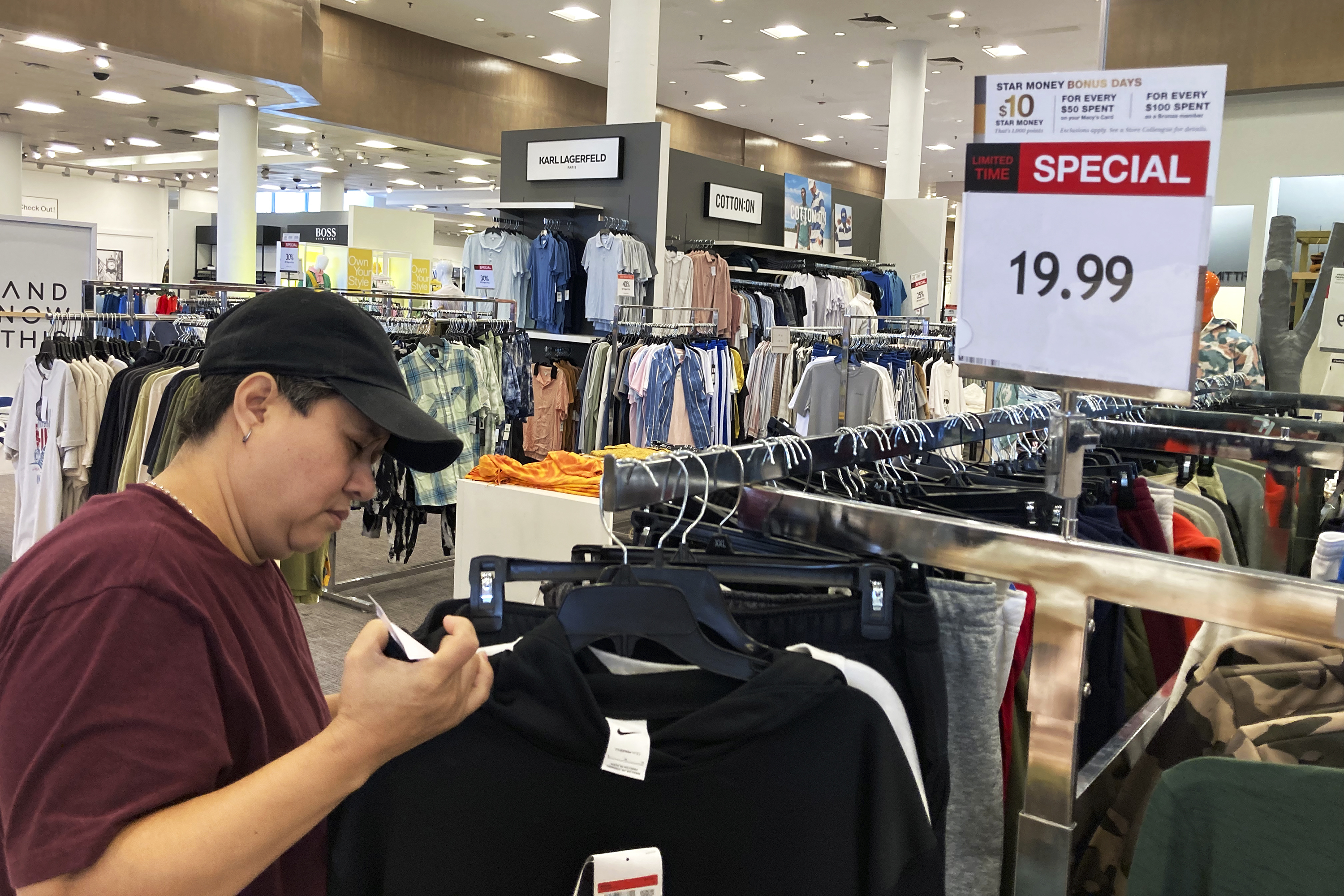 Kohl's Will Shrink but Not Close Stores to Fend Off Declining Sales