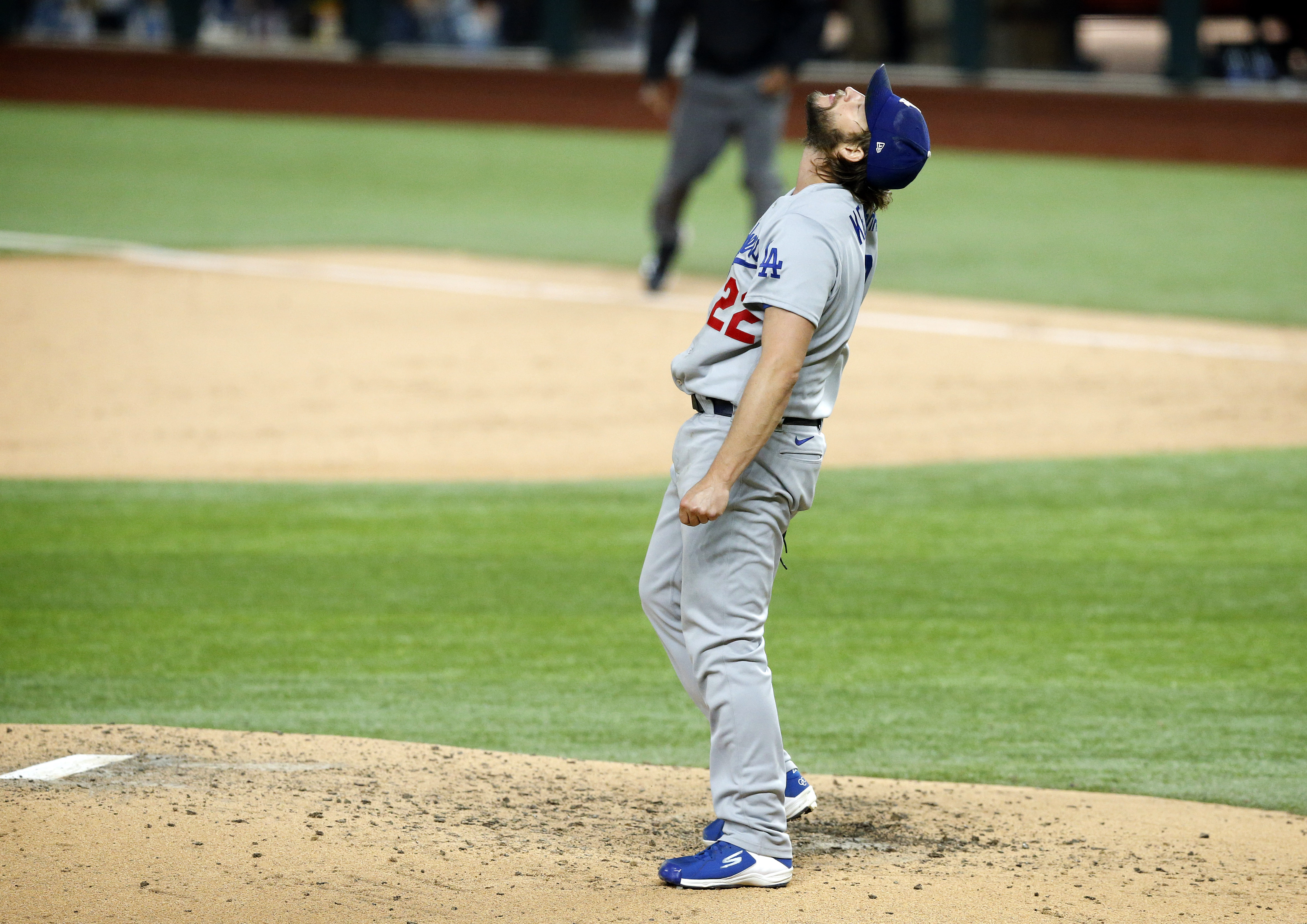 Dodgers beat Mets in Game 4 behind Clayton Kershaw, force deciding