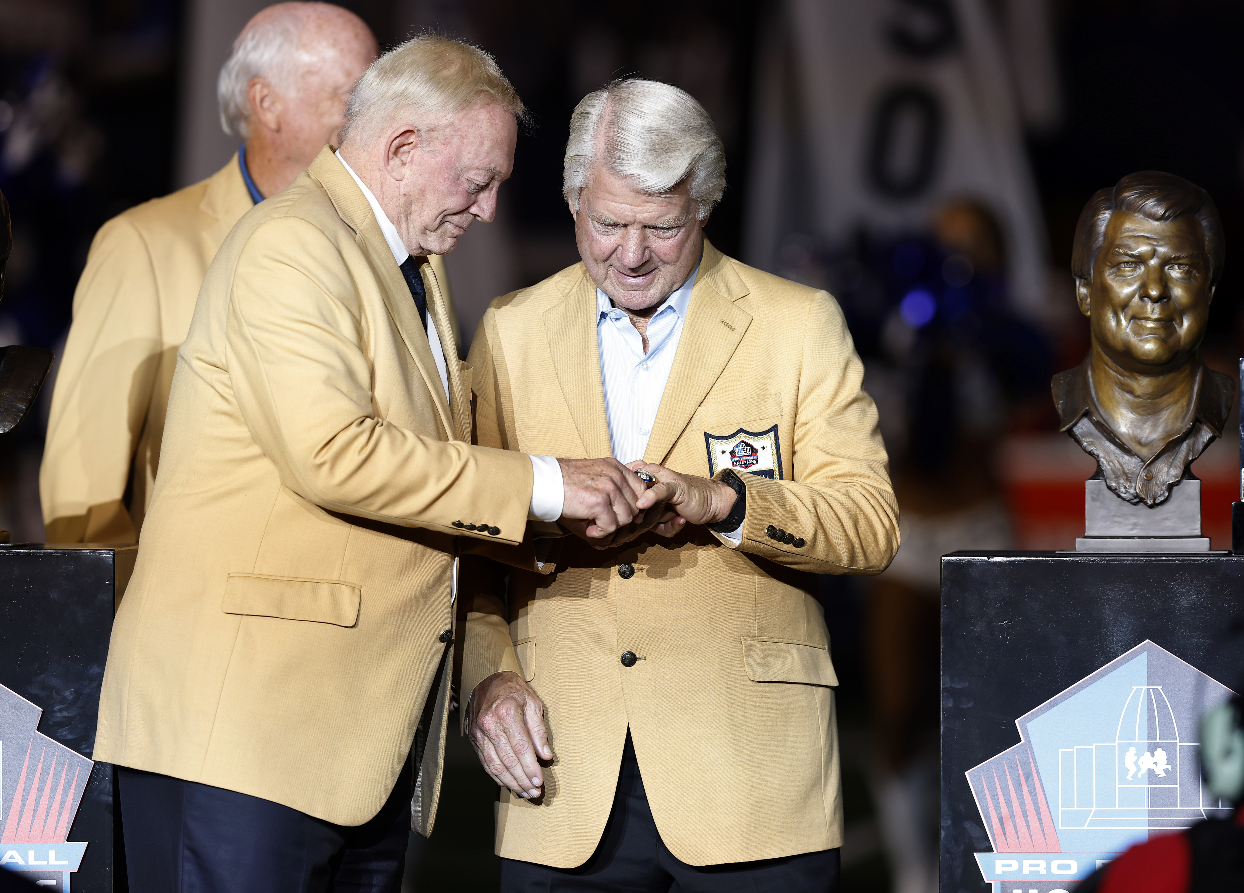 Jimmy Johnson to be inducted into Dallas Cowboys Ring of Honor