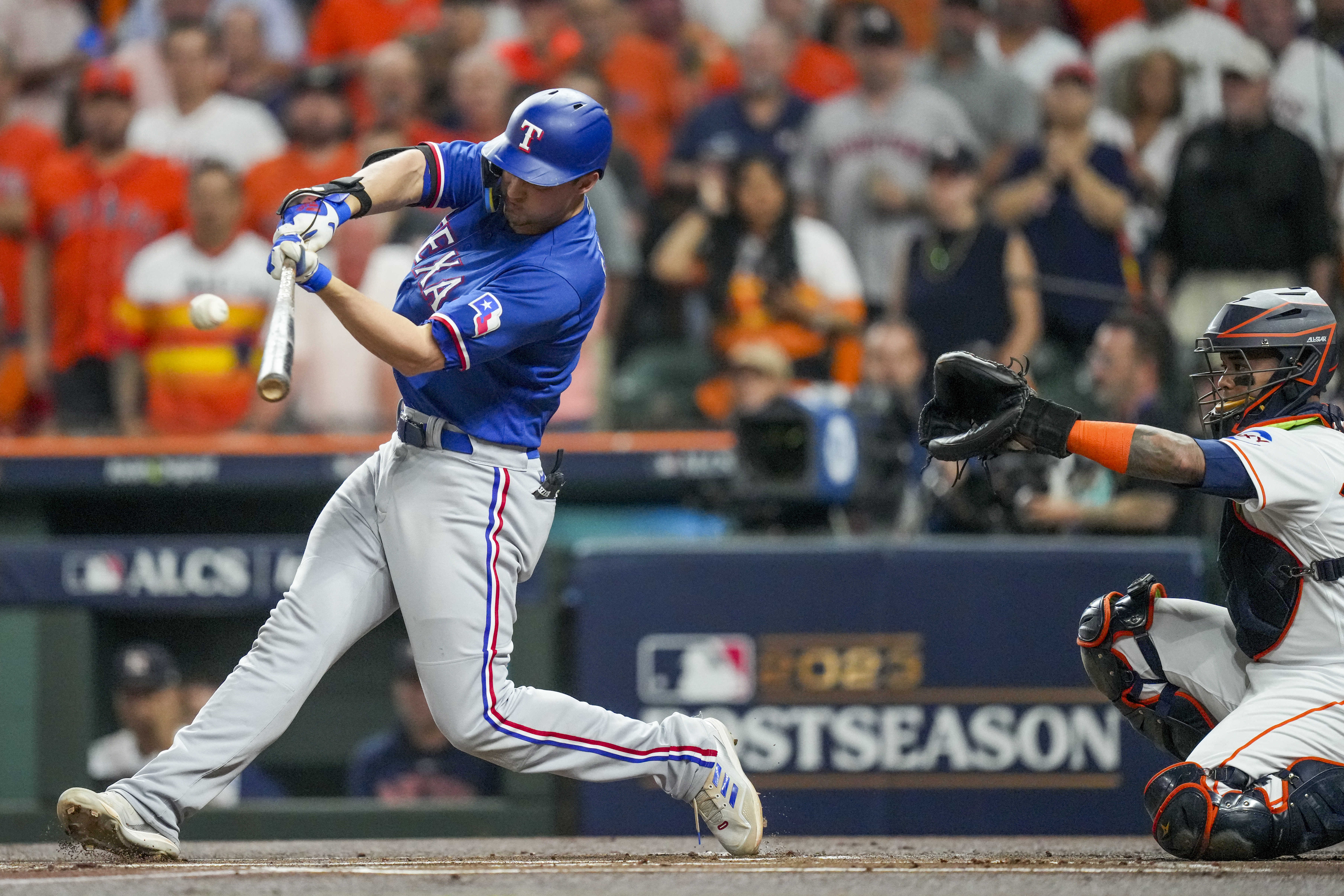 Red Sox fans, Astros faithful square off at Minute Maid for ALCS