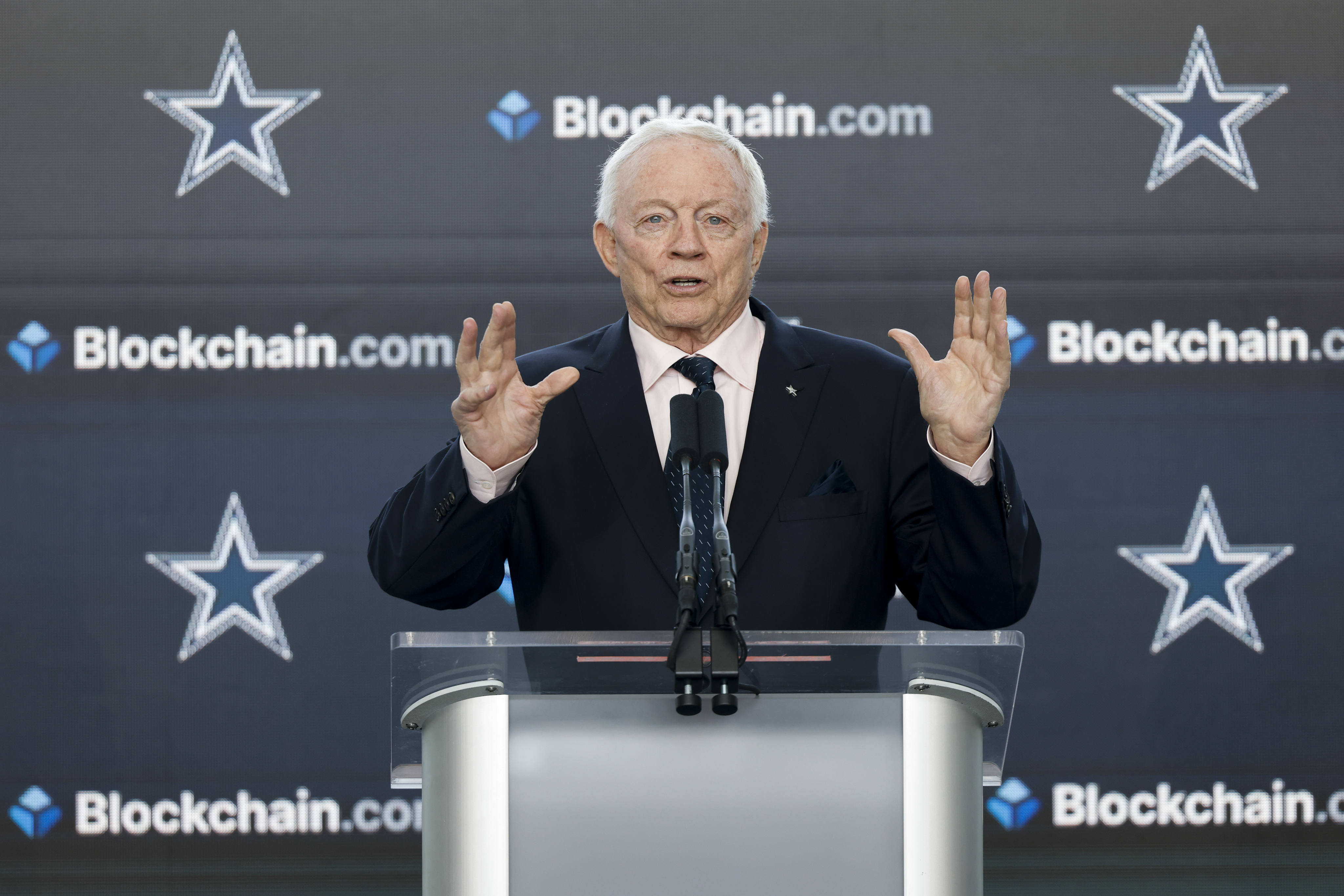 Cowboys' 'major business announcement' is partnership with crypto company -  Blogging The Boys