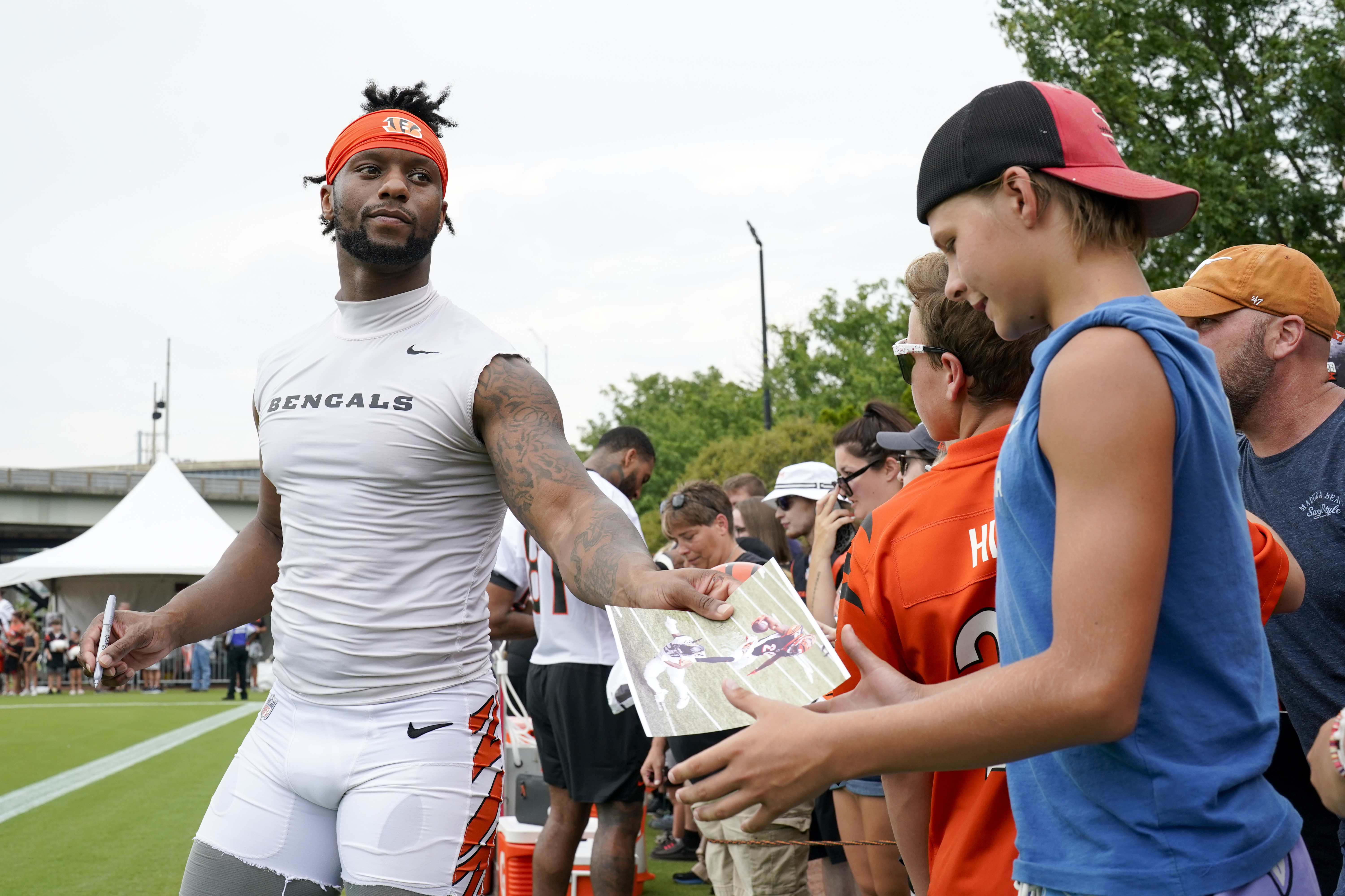 Bengals RB Joe Mixon found not guilty of aggravated menacing during traffic  dispute