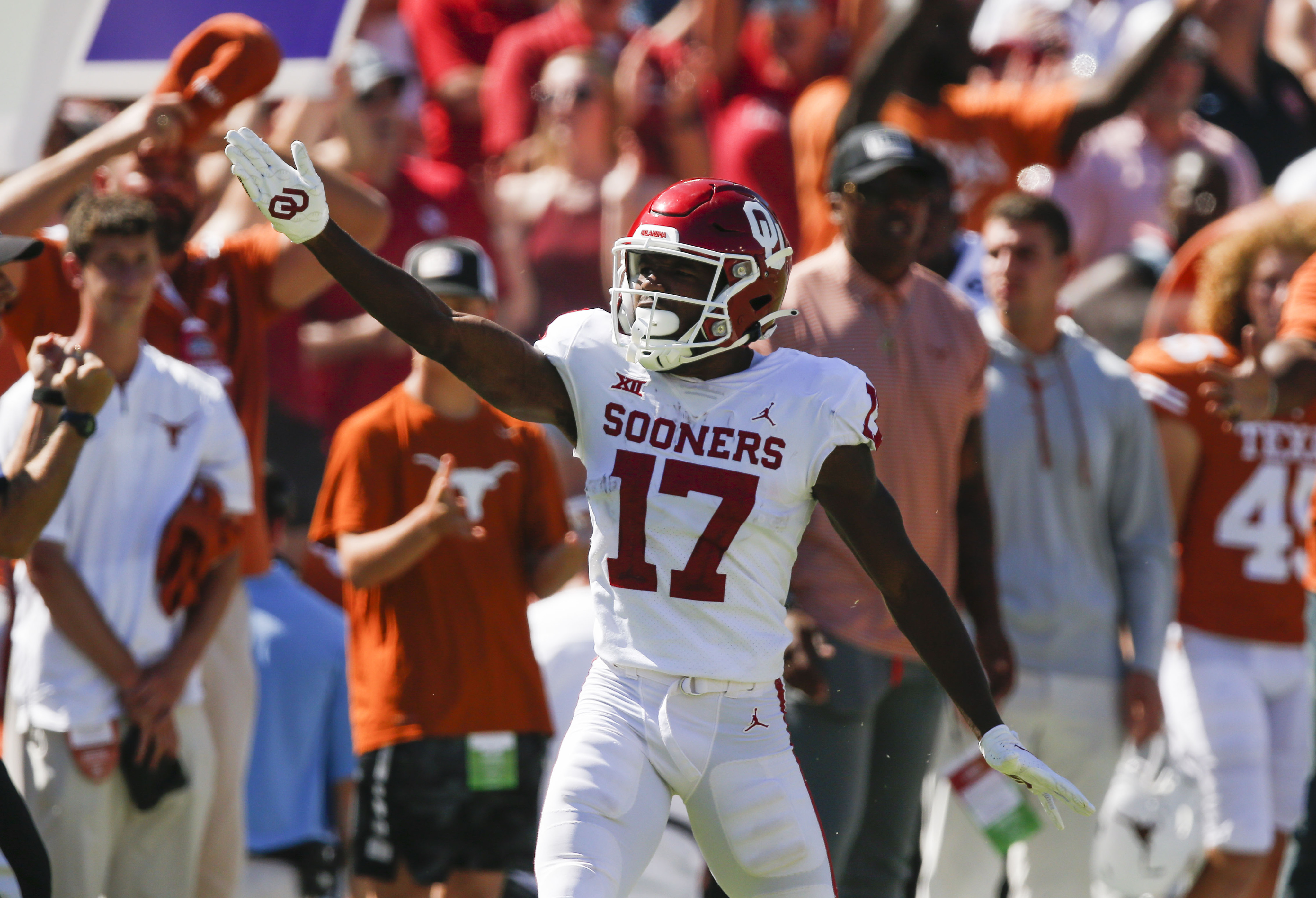 Report: Former Oklahoma Sooner WR CeeDee Lamb signs with Dallas Cowboys -  Sports Illustrated Oklahoma Sooners News, Analysis and More