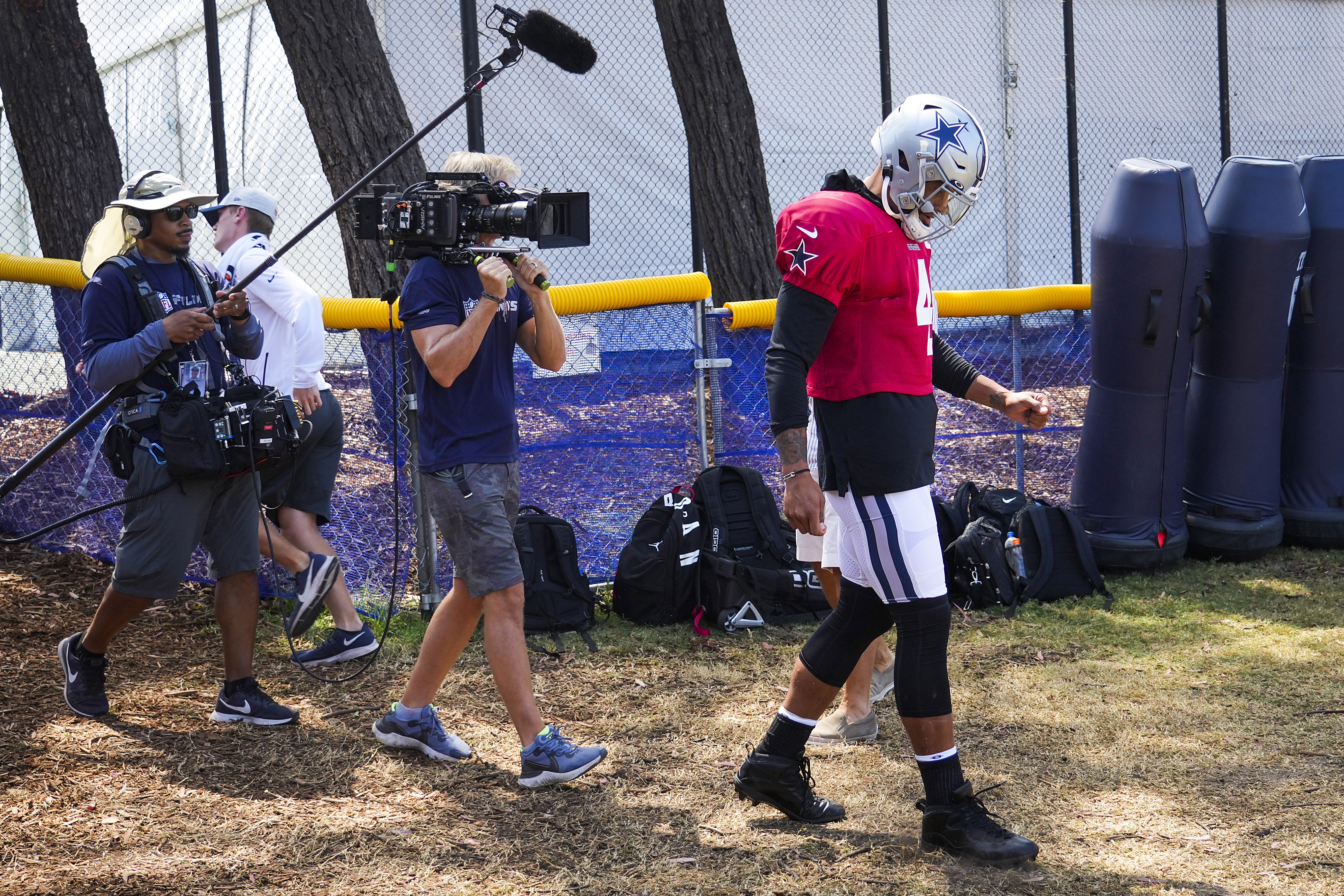 Day in Camp: Cowboys and Rams get rowdy, CeeDee Lamb continues to shine