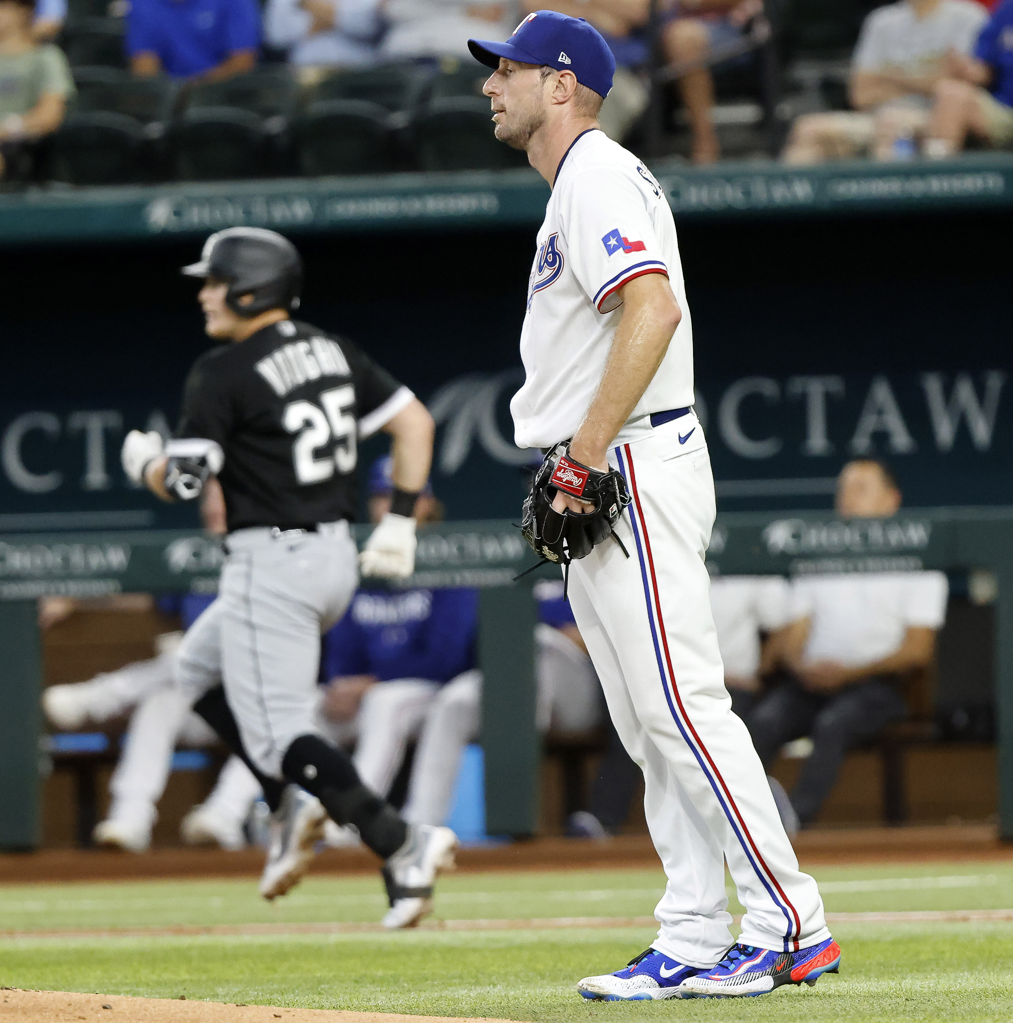 Max Scherzer shows what he brings to Rangers, playoff race with  grind-it-out win in debut