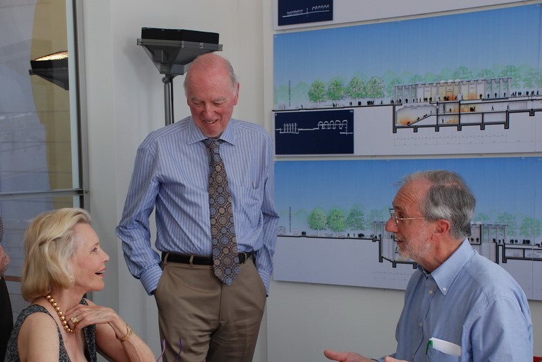 Kay (left) and Ben Fortson (middle) with Renzo Piano (right).