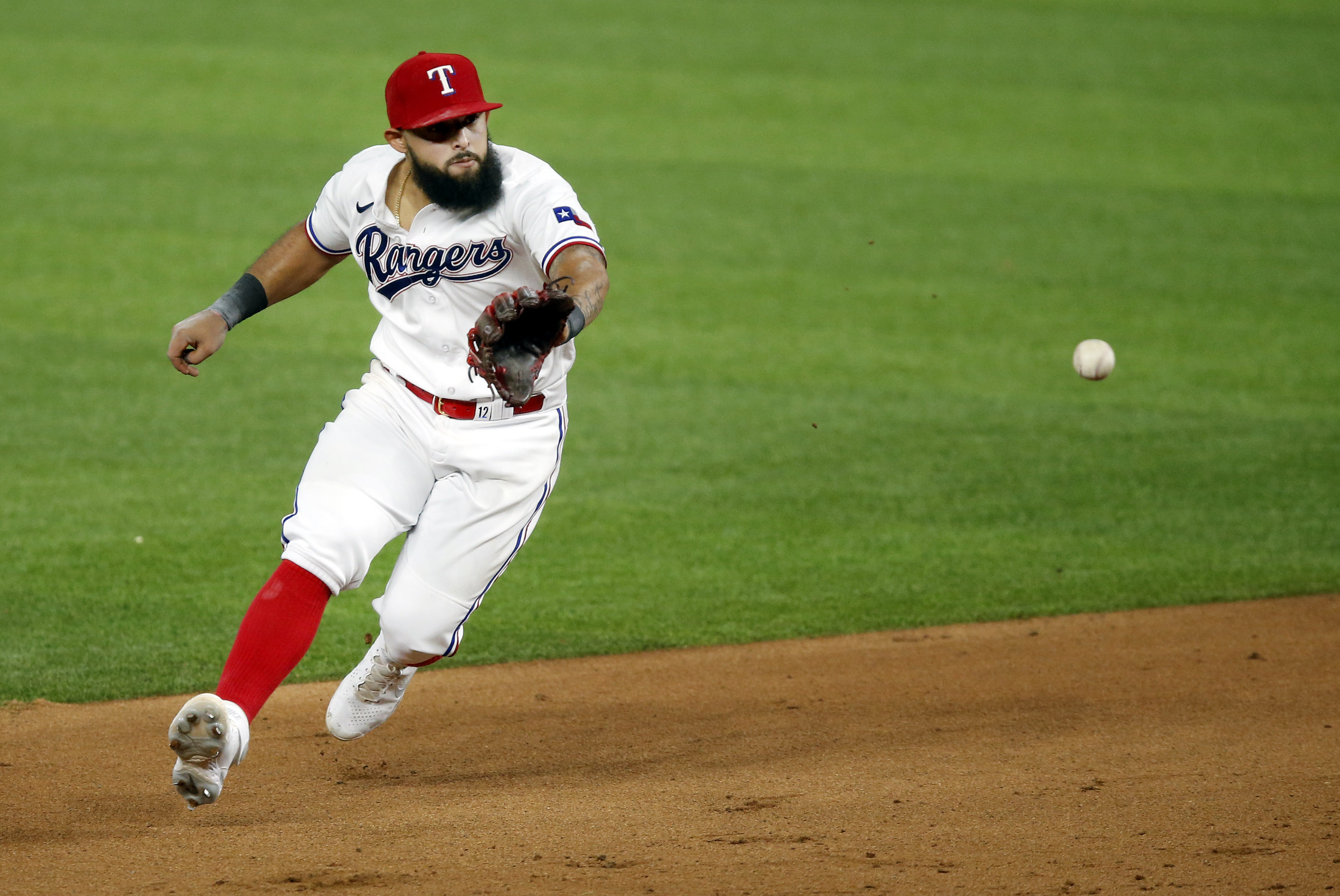 Texas Rangers have decision to make on Rougned Odor