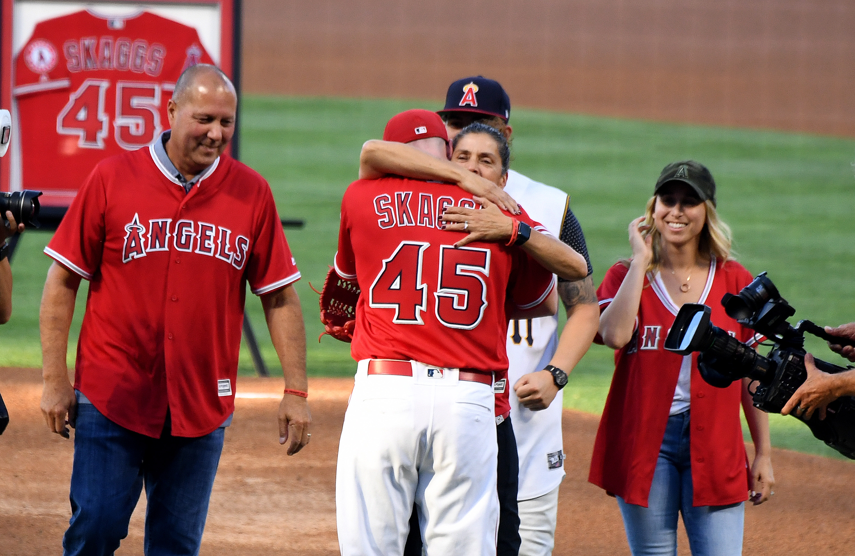 Death of Angels pitcher Tyler Skaggs recalls team's tragic history