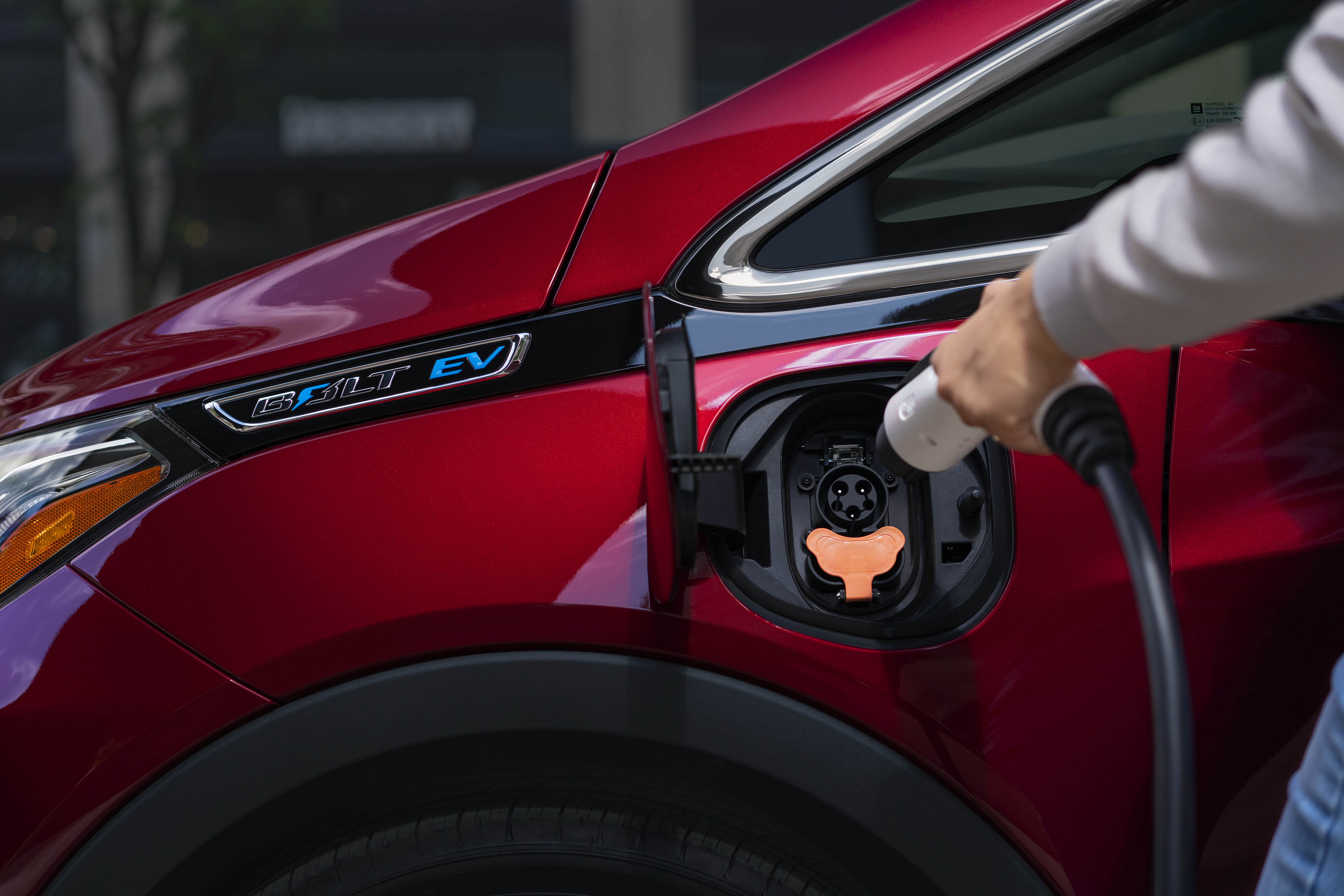 2020 Chevrolet Bolt EV has the same battery but better range