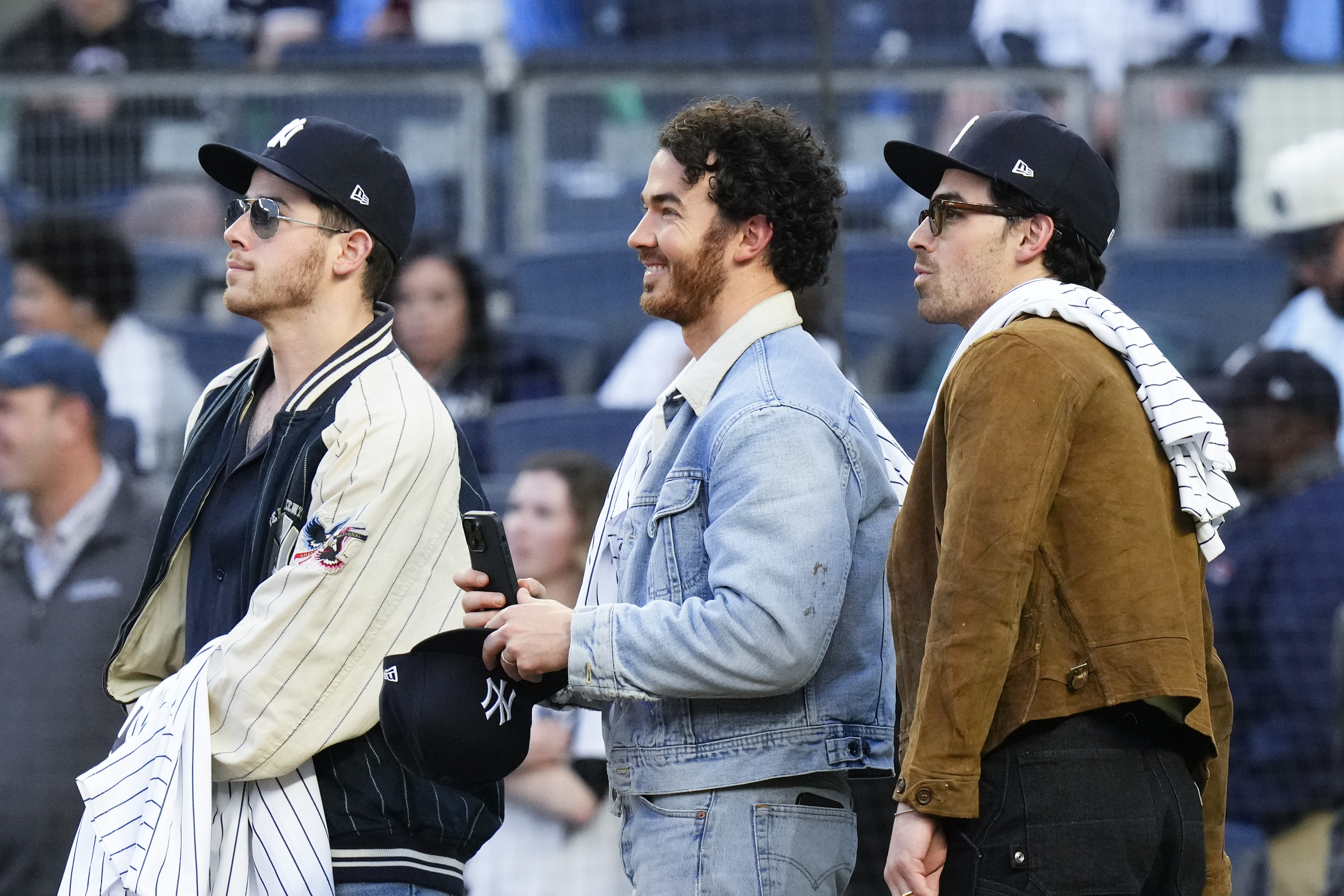 Jonas Brothers announce 'secret' shows, including one in North Texas. But  where is it?