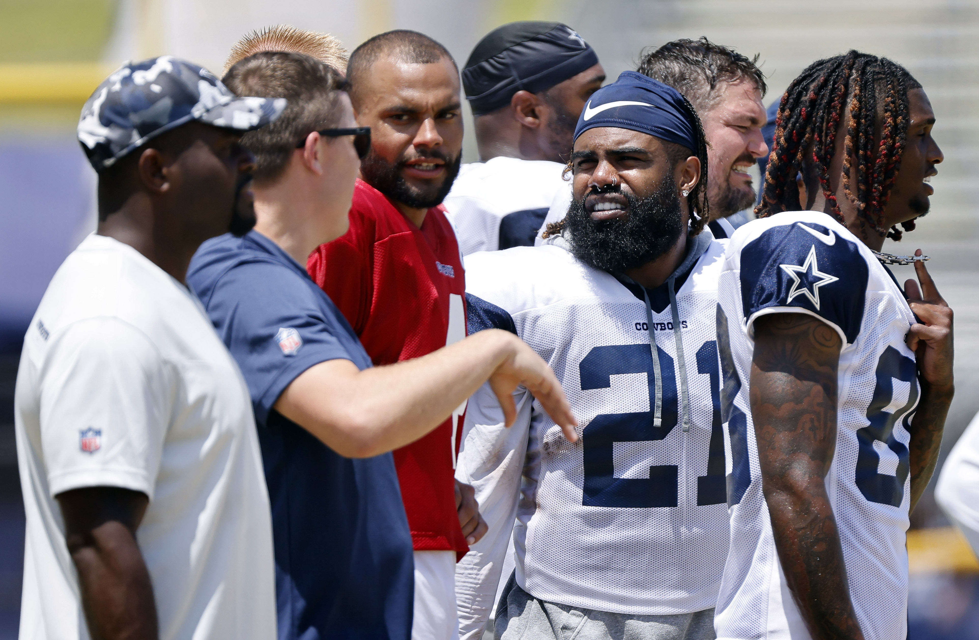 Cowboys' practice focus shifted when Rico Dowdle, Aaron Shampklin landed in  COVID protocol