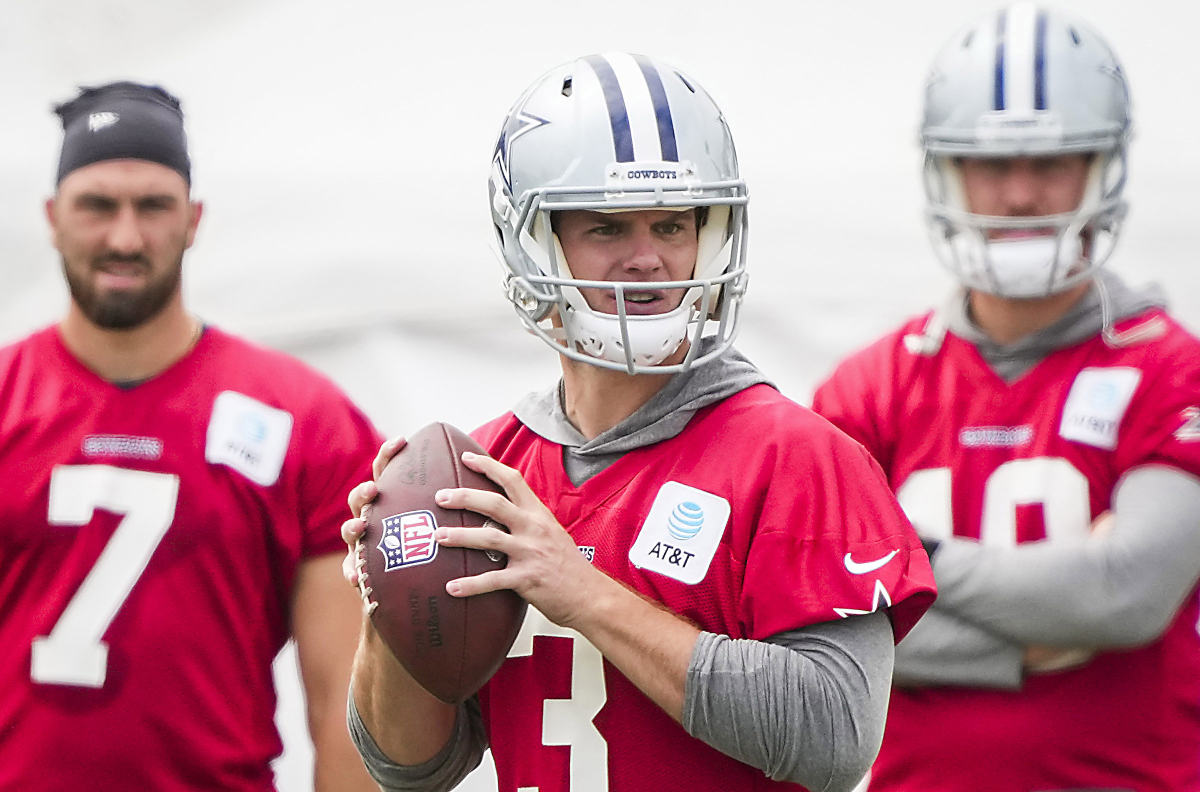 Dallas Cowboys bring the energy during first day of padded practices