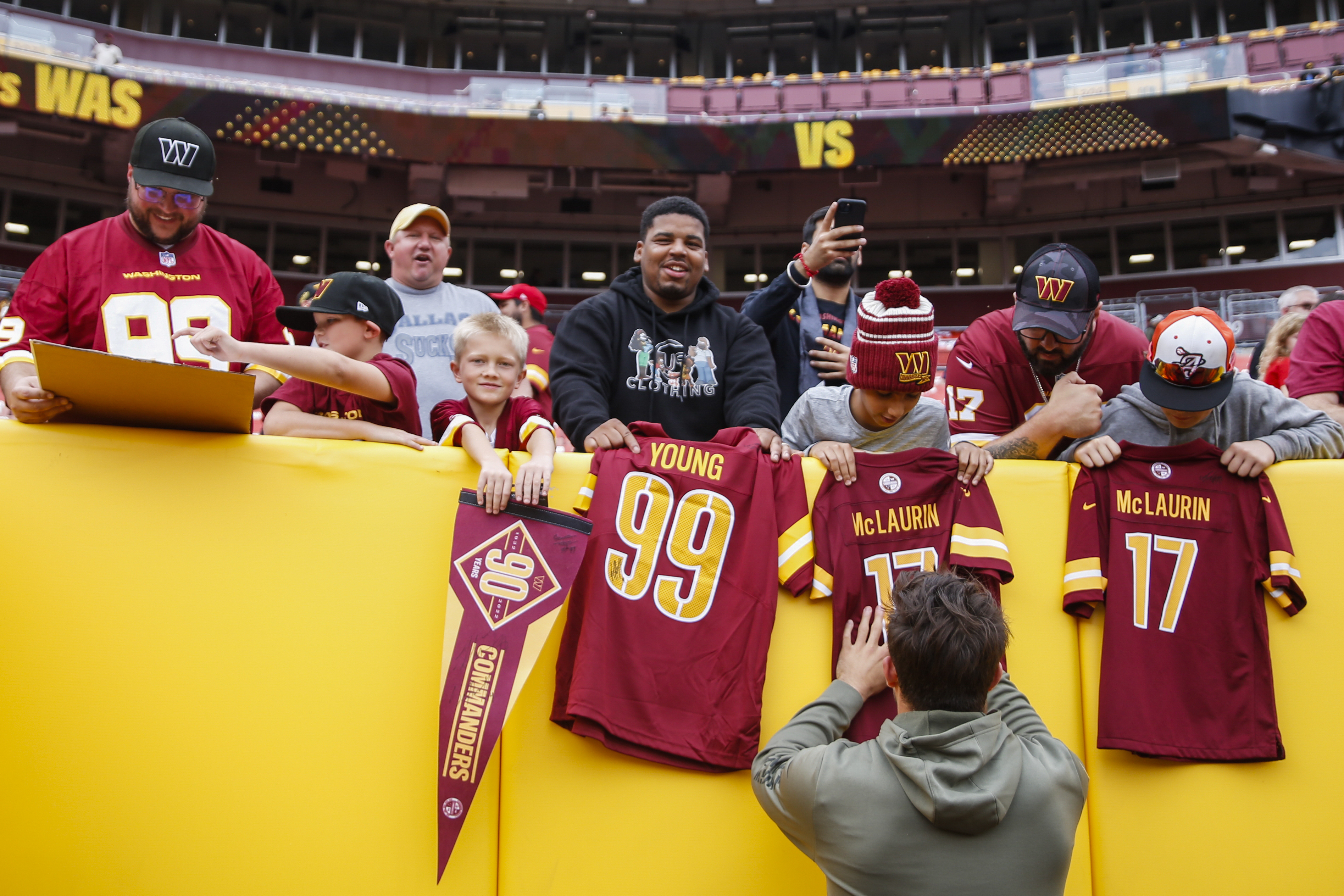 Street Clothes Special: Texans at Redskins, November 11, 2018