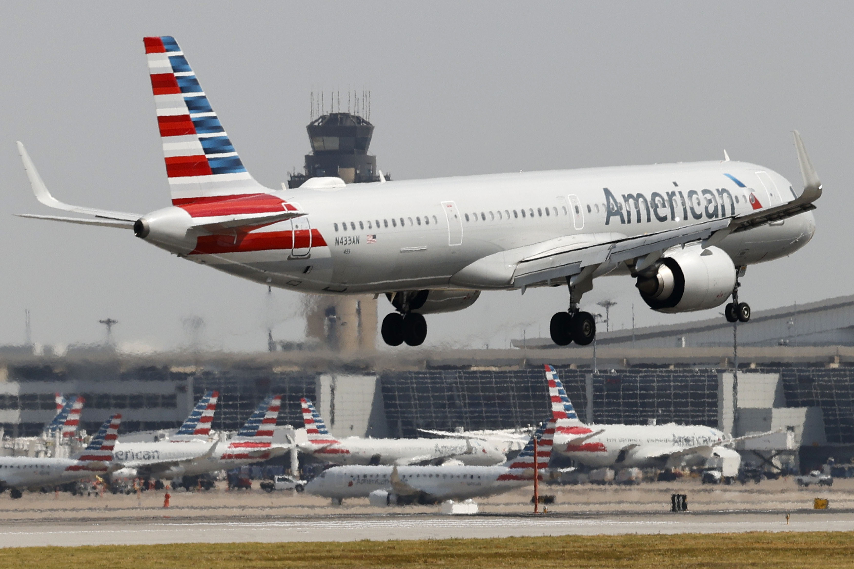 American Airlines confirms customer, employee data breach after phishing  scam