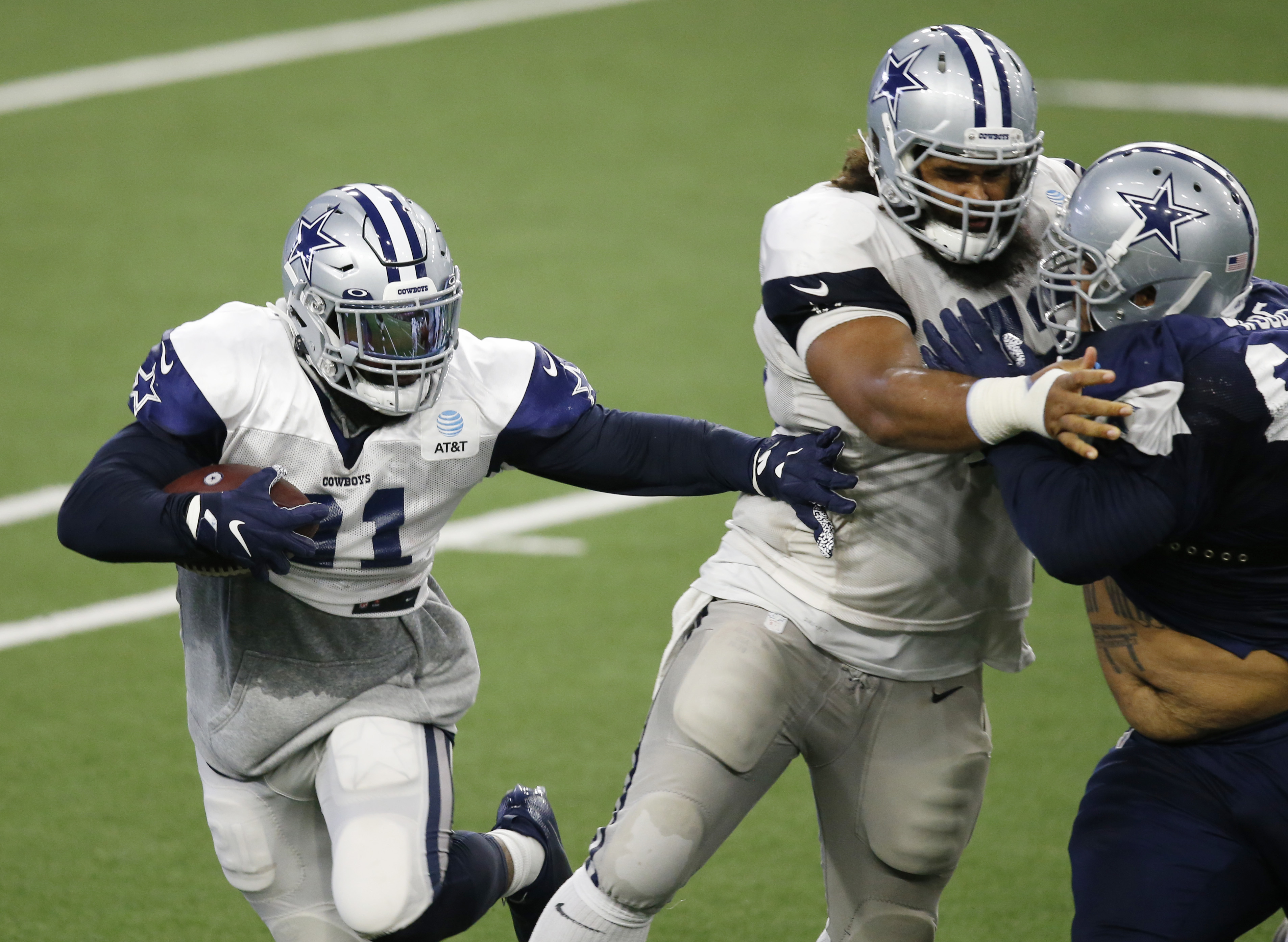 Ezekiel Elliott among Cowboys who tested positive for coronavirus