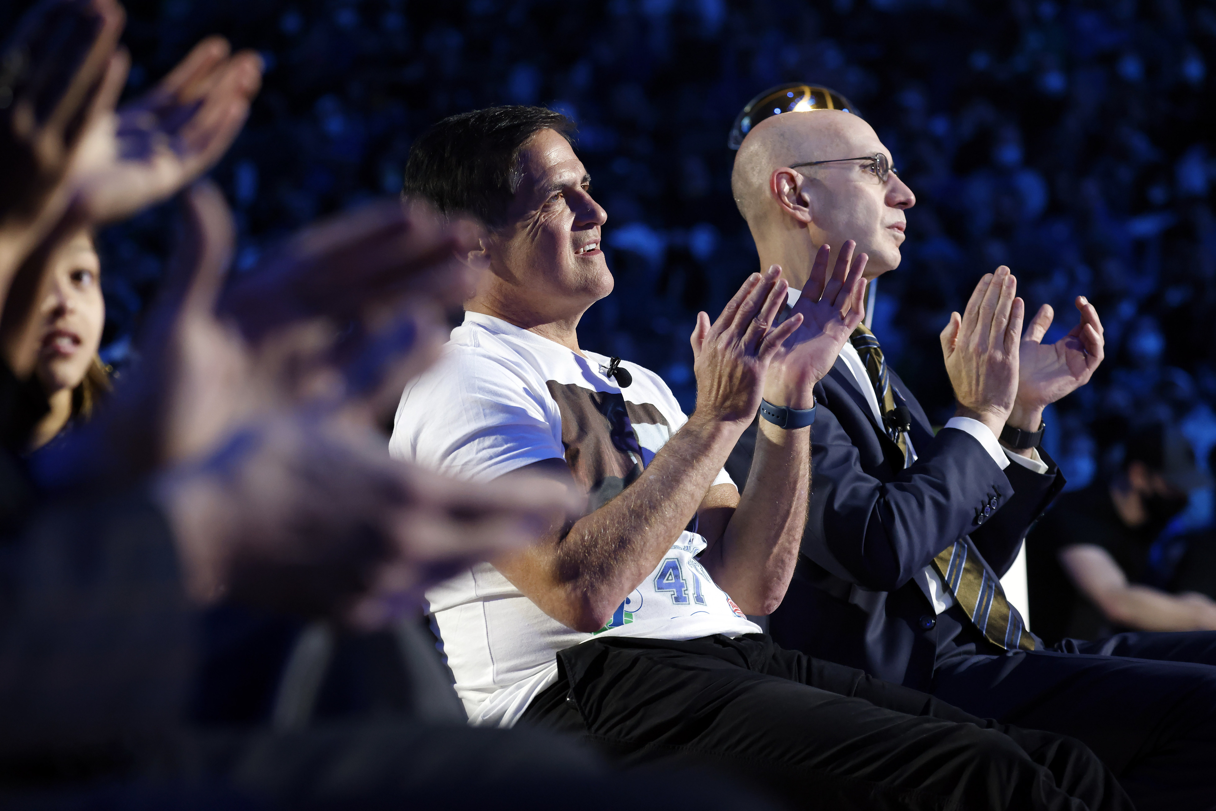 Dallas Mavericks Honor Dirk Nowitzki at Jersey Retirement Ceremony