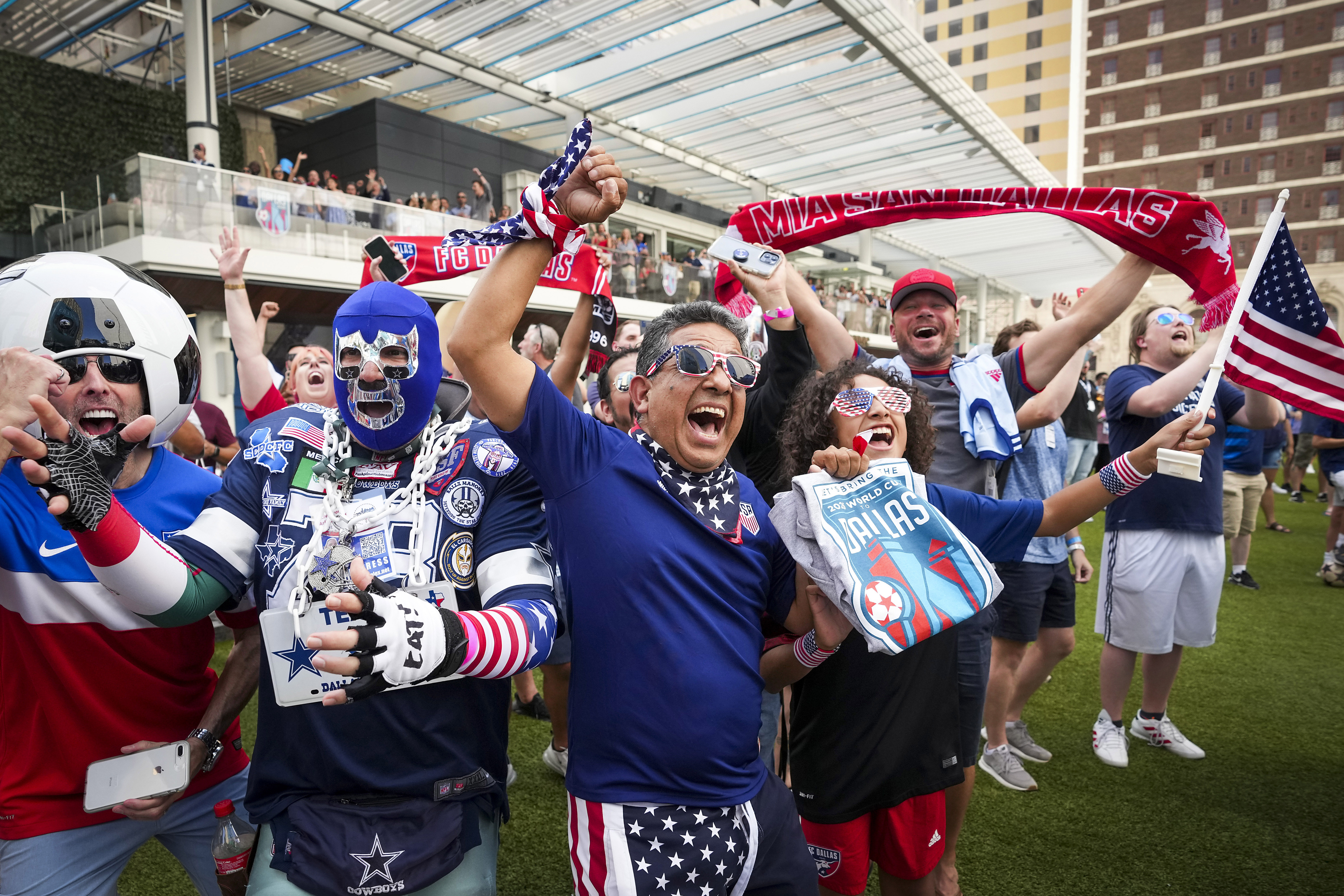 FIFA delegation visits AT&T Stadium to offer insight on World Cup-prompted  renovations