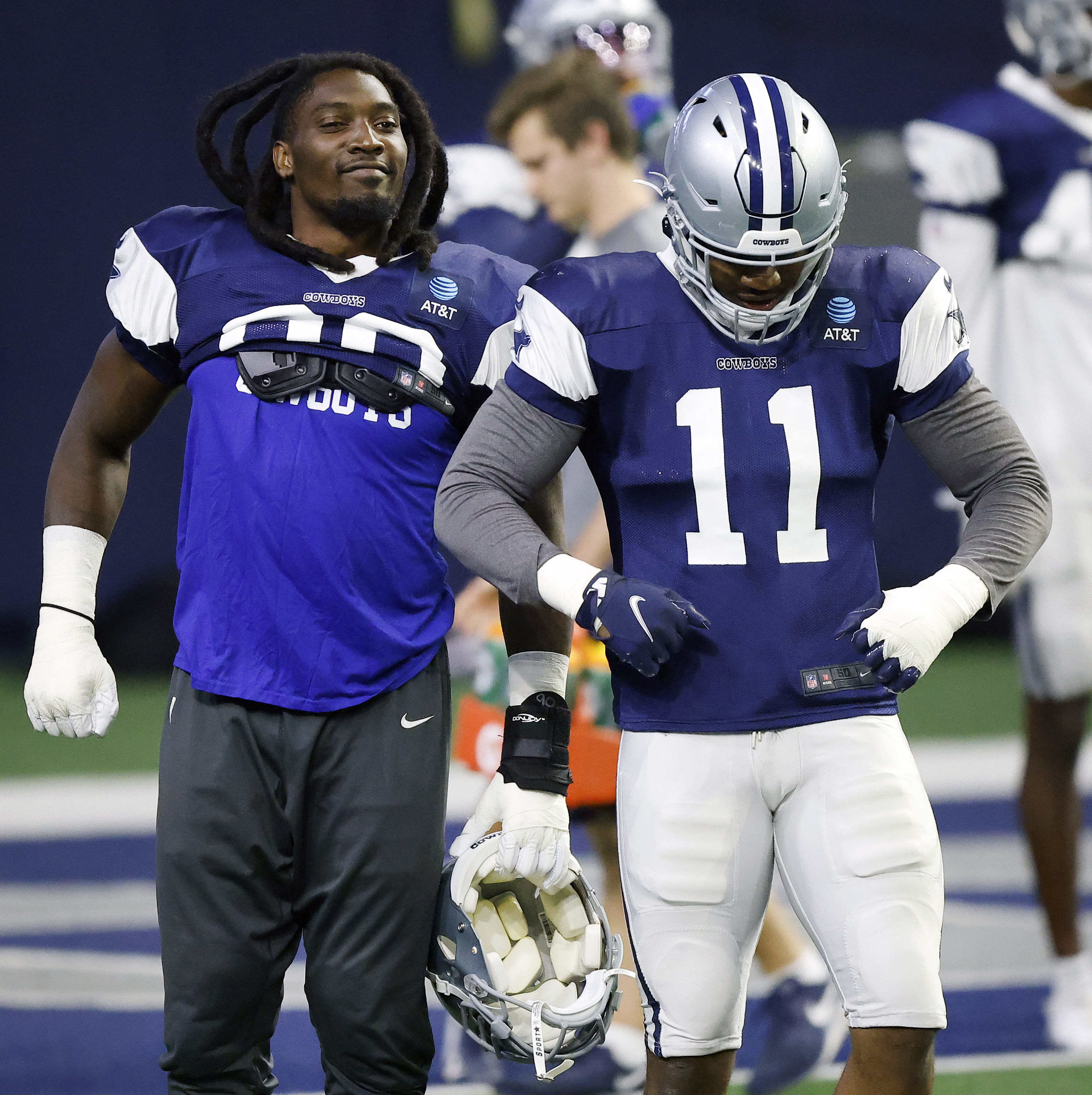 In DeMarcus Lawrence's absence, Micah Parsons emerged as the Cowboys' best  defender