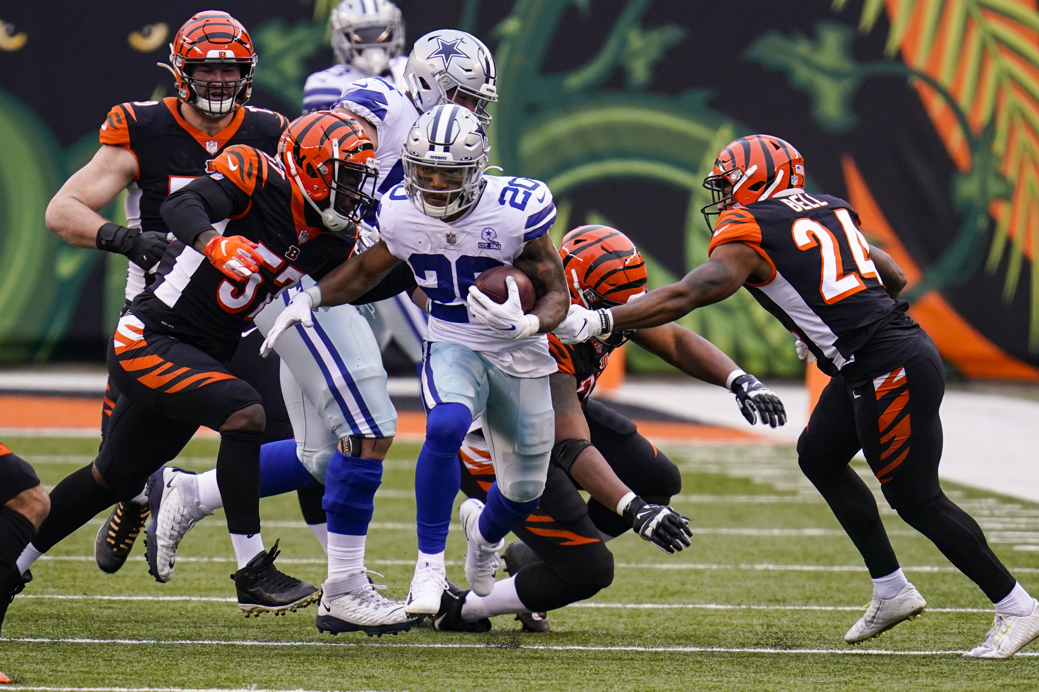 TRUE OR FALSE: Cowboys NFL's best team? Bengals in real trouble