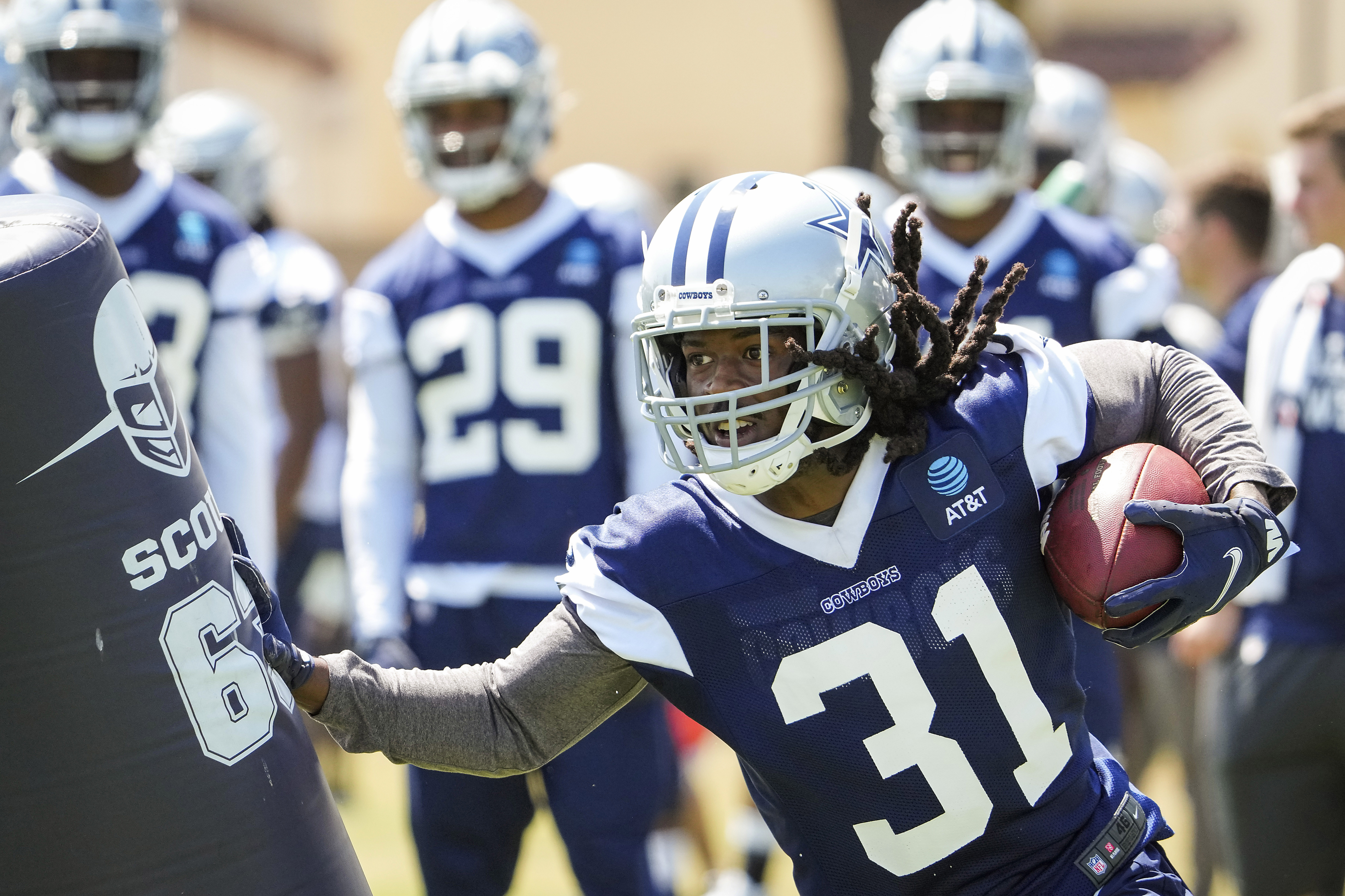 3 things to watch for during Cowboys-Texans, including the return of WR  Amari Cooper