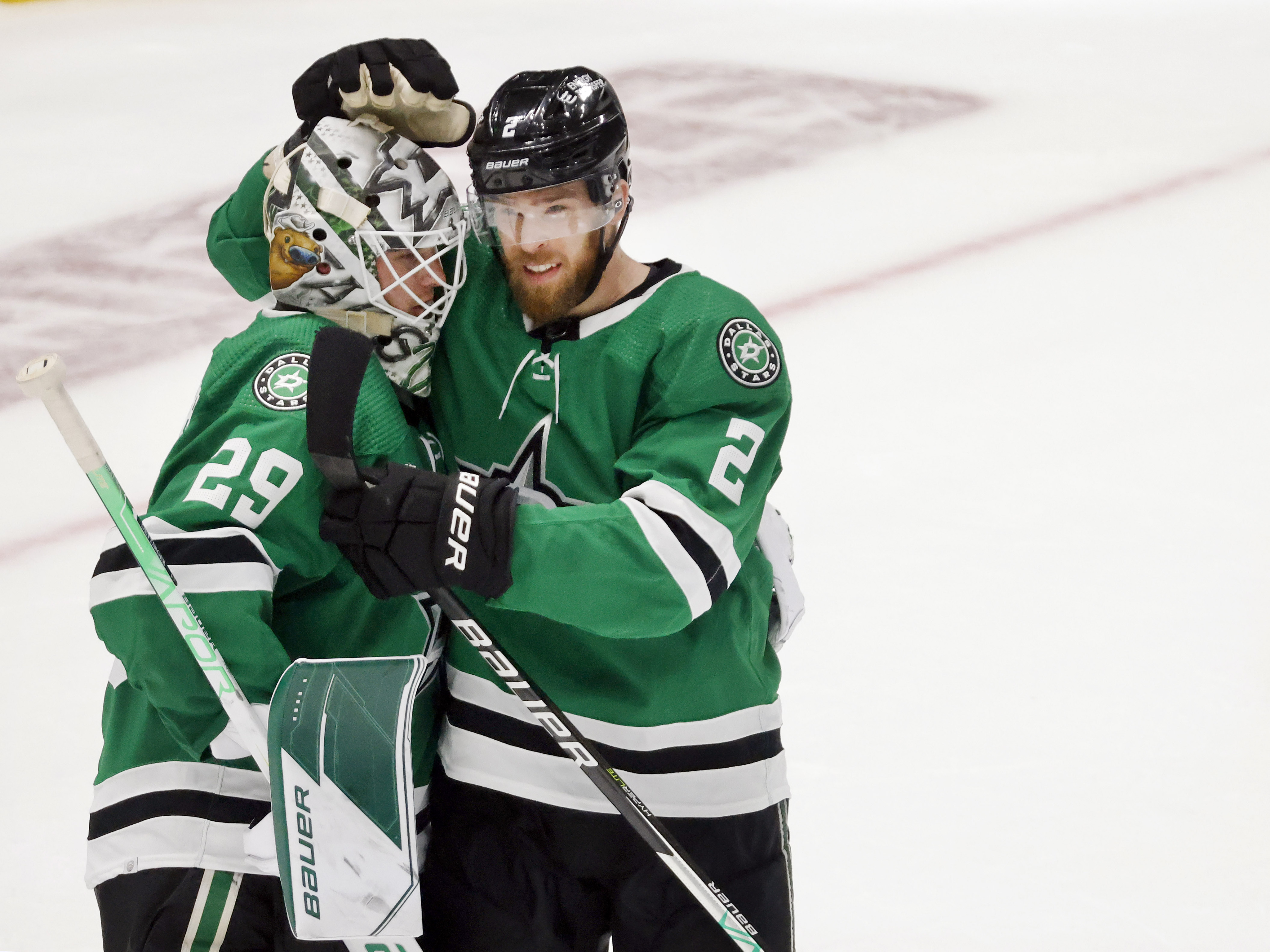 10 things to know about Stars' goalie Jake Oettinger, including his  favorite gear choices
